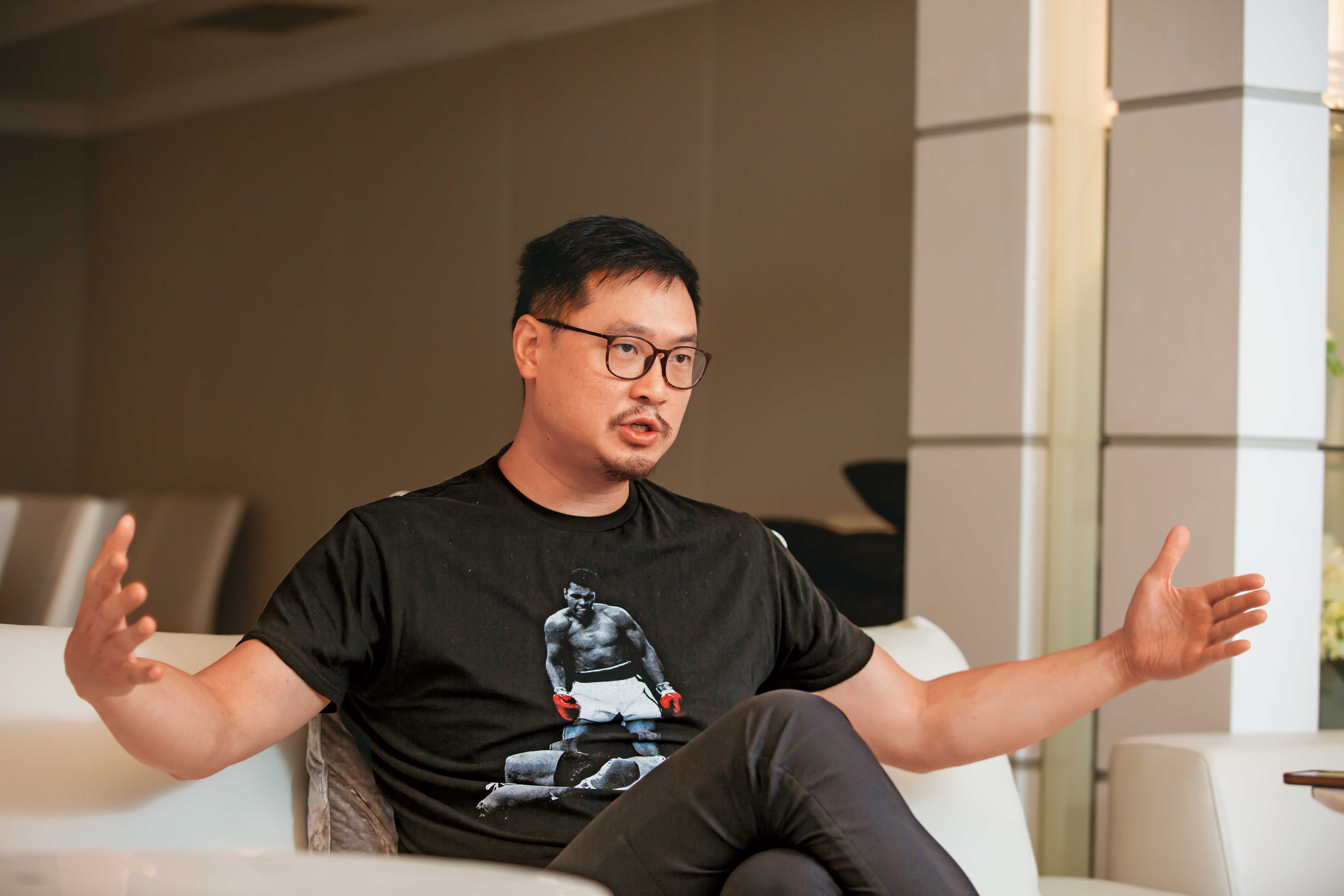 新北國王執行長陳信生低調推動聯盟合併，馬不停蹄拜會各球隊大老闆爭取支持。