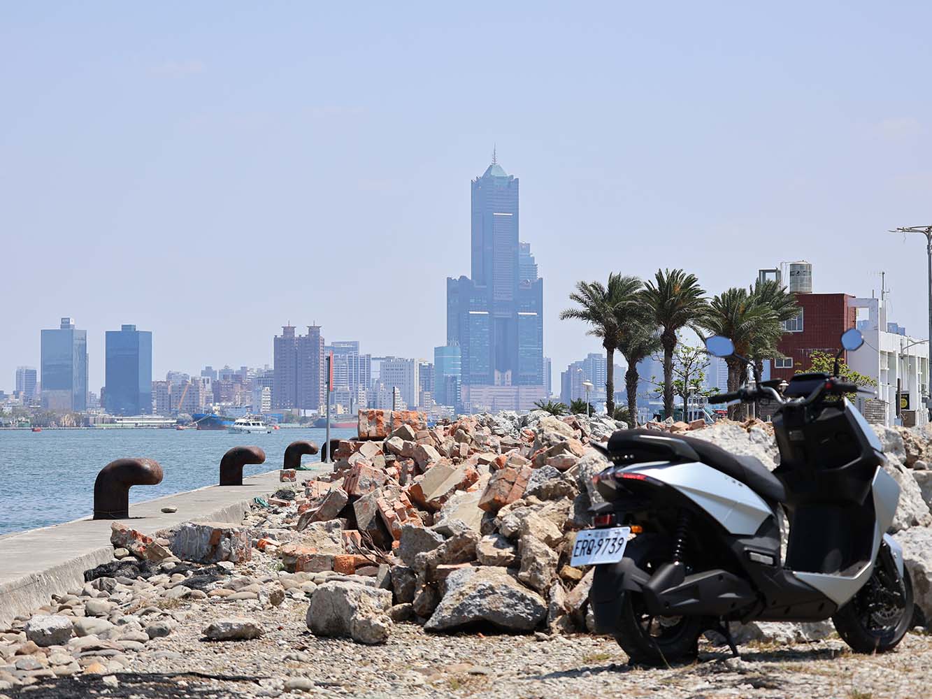 鏡車試駕/狂電同級　KYMCO iONEX MiG9 TCS版