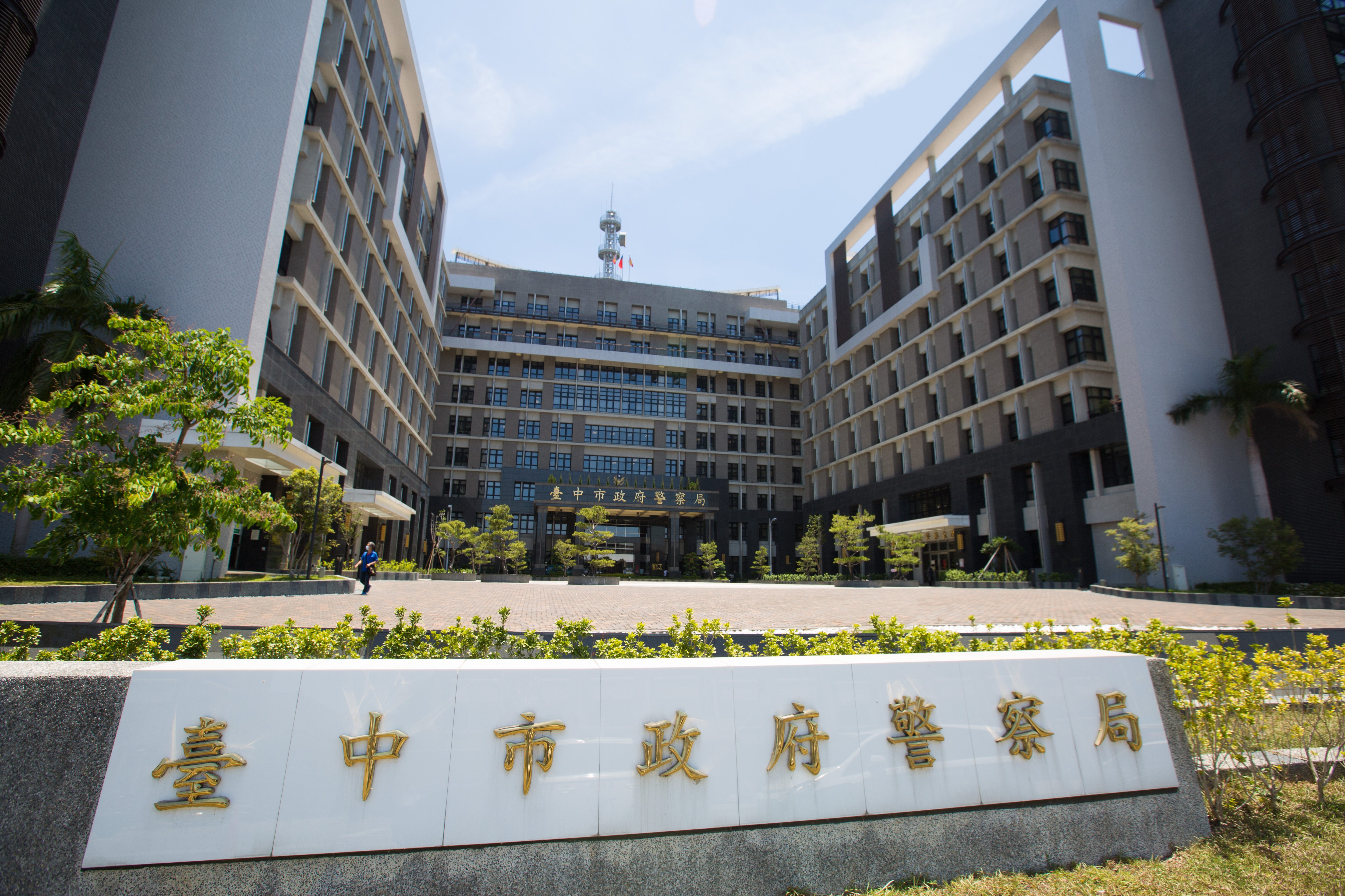 台中市警察局爆出警員違法開立吊銷單，6名涉案警員其中5名交保，1名請回。圖為台中市警察局。（本刊資料照）