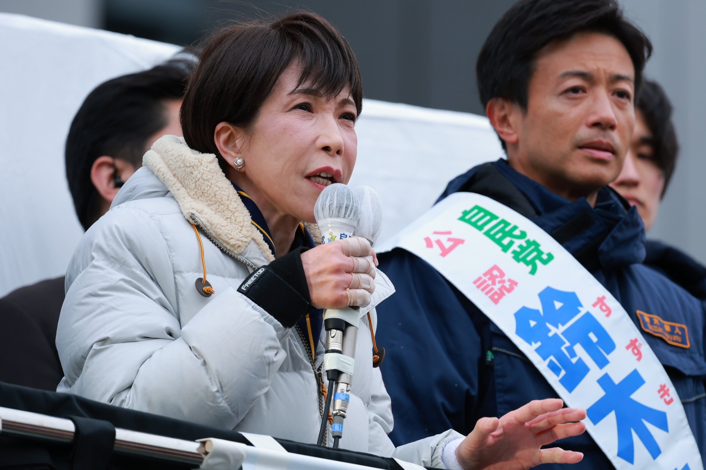 高市早苗近日因手指嚴重彎曲到醫院檢查。（翻攝自X@takaichi_sanae）