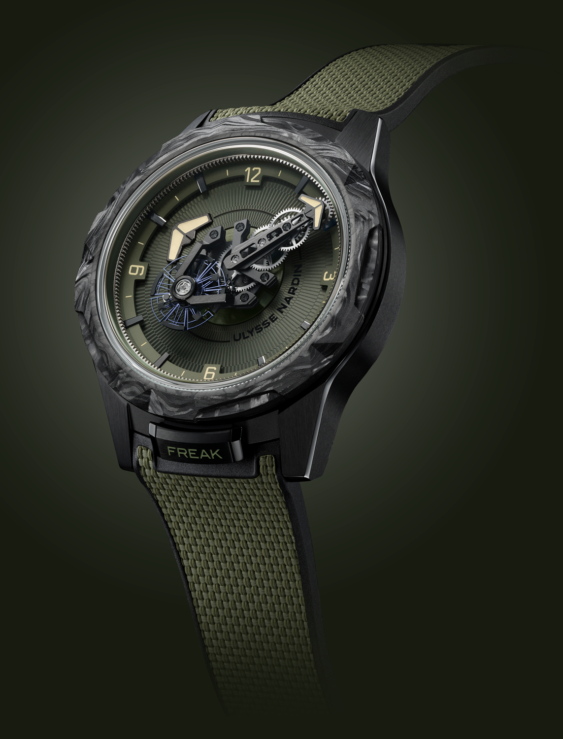 ULYSSE NARDIN Freak One OPS「奇想腕錶」迷彩軍裝版本。