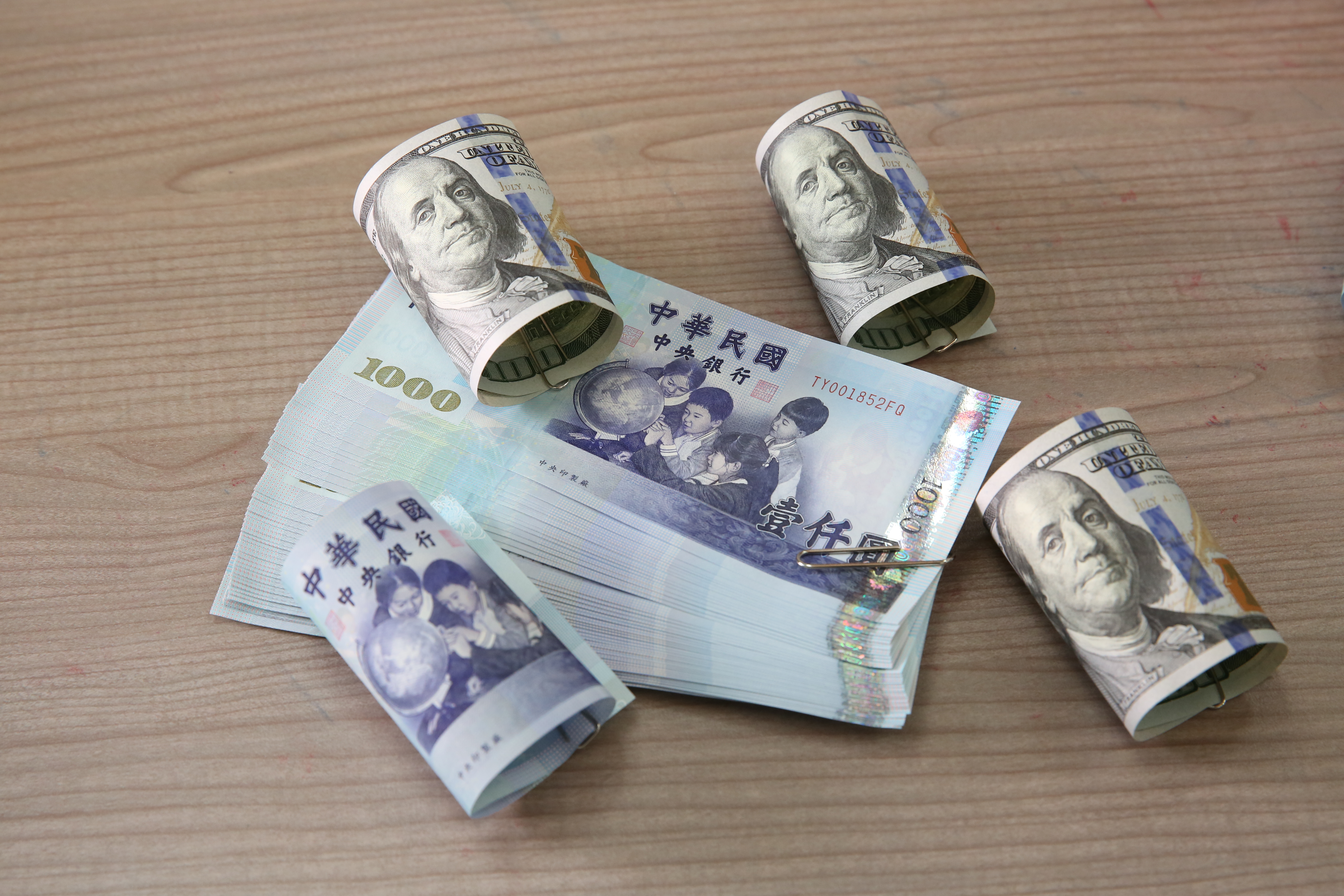 彰化市將於16日起，向年滿70歲以上長者發放每人6千元的春節敬老禮金。（本刊資料照）