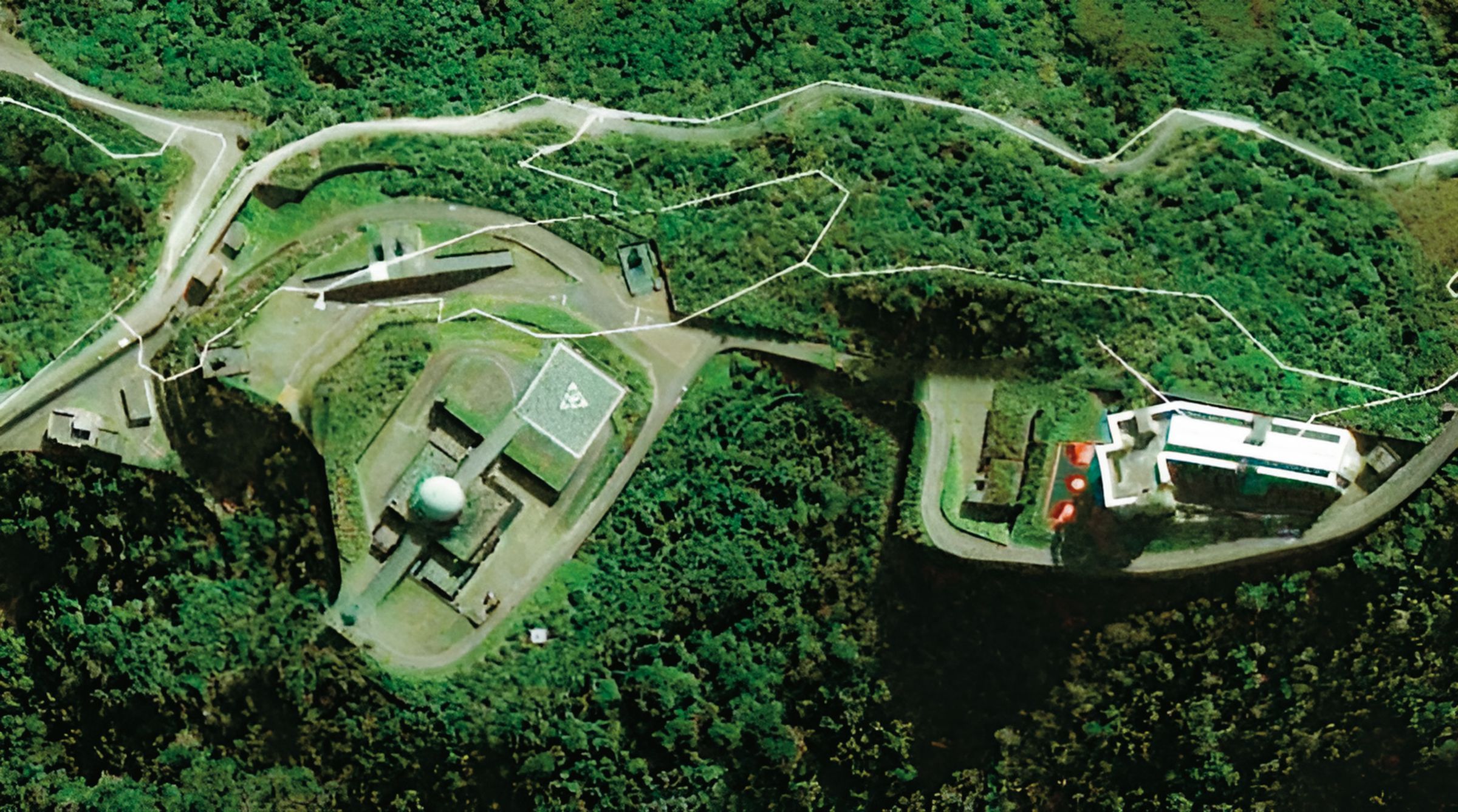 賀田山雷達站位於花蓮縣壽豐鄉鹽寮村,負責台灣東部海空域戰管、偵蒐。(翻攝Google Maps)