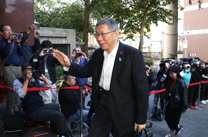 柯文哲涉政治獻金弊案今辯論，他訂於明天進行陳述。（鏡報董孟航）