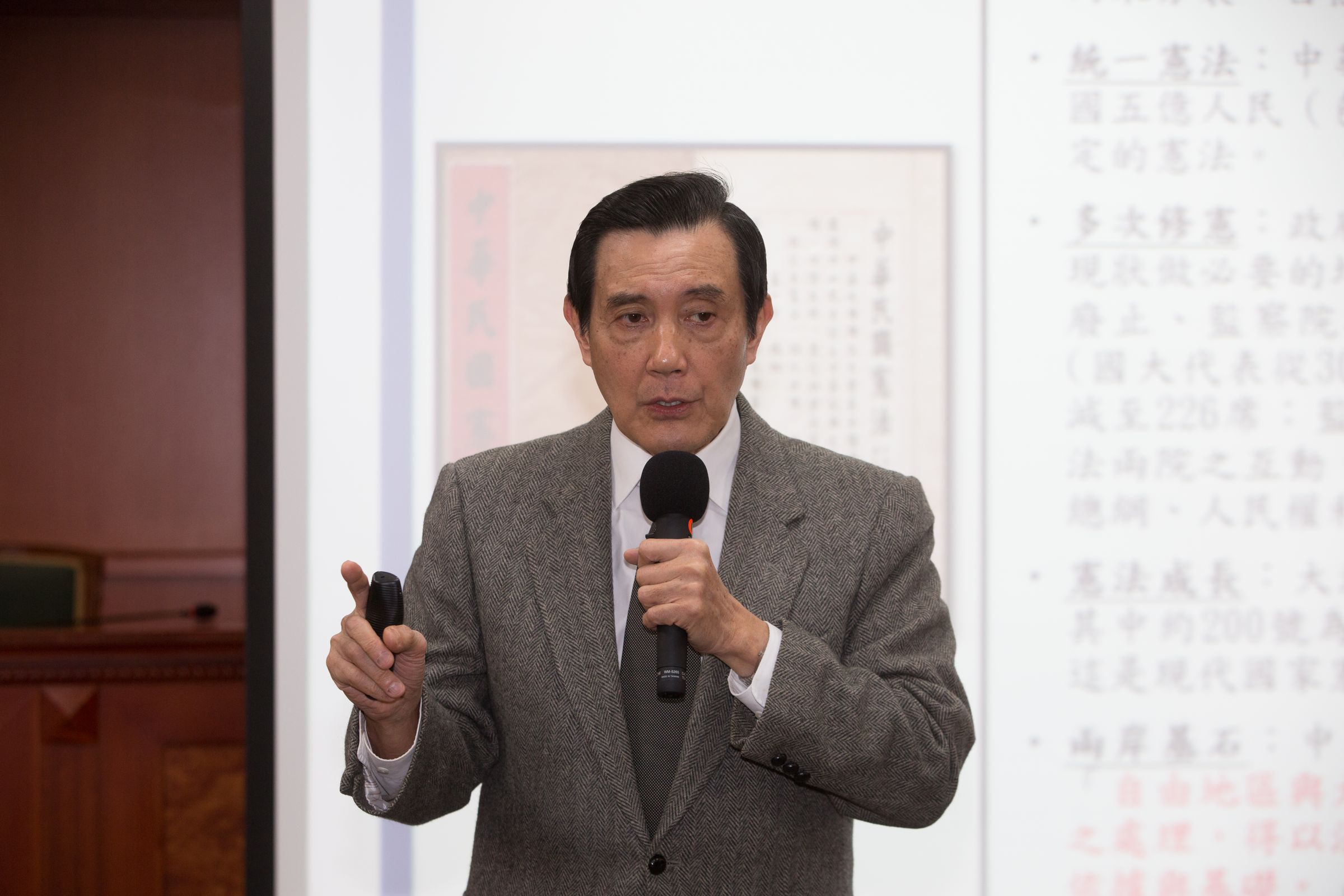 面對馬英九（圖）稱「兩岸關係須信任習近平」，趙少康回應急撇清。（翻攝自臉書＠趙少康；本刊資料照）