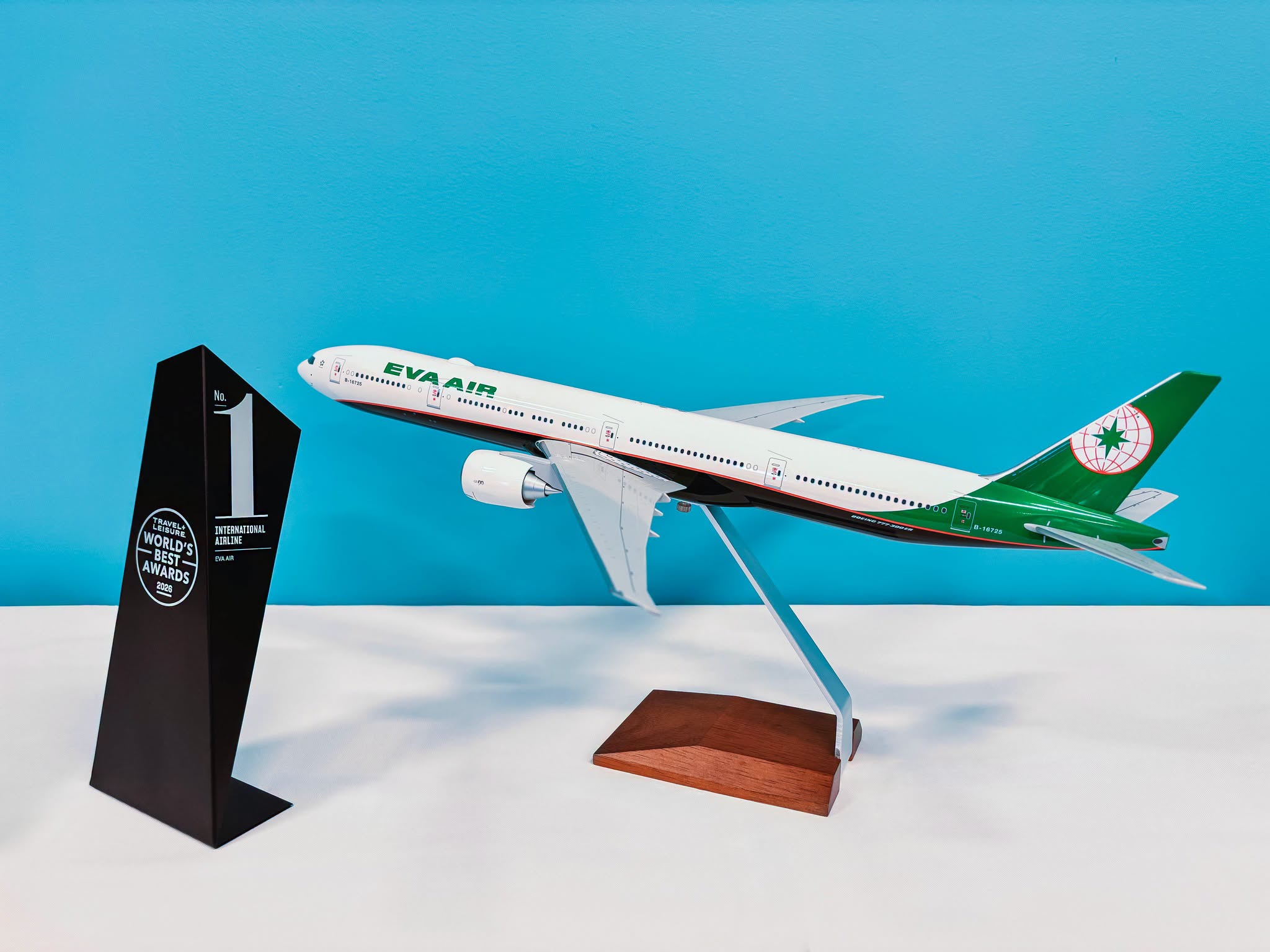 長榮航空獲選《Travel + Leisure》2026年世界最佳國際線航空公司。(長榮航空)
