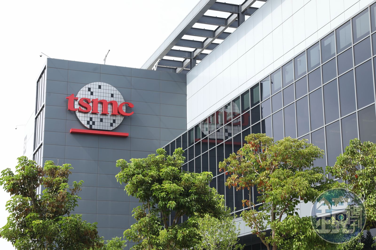 川普宣布半導體100%關稅　台積電受豁免股價飆新高