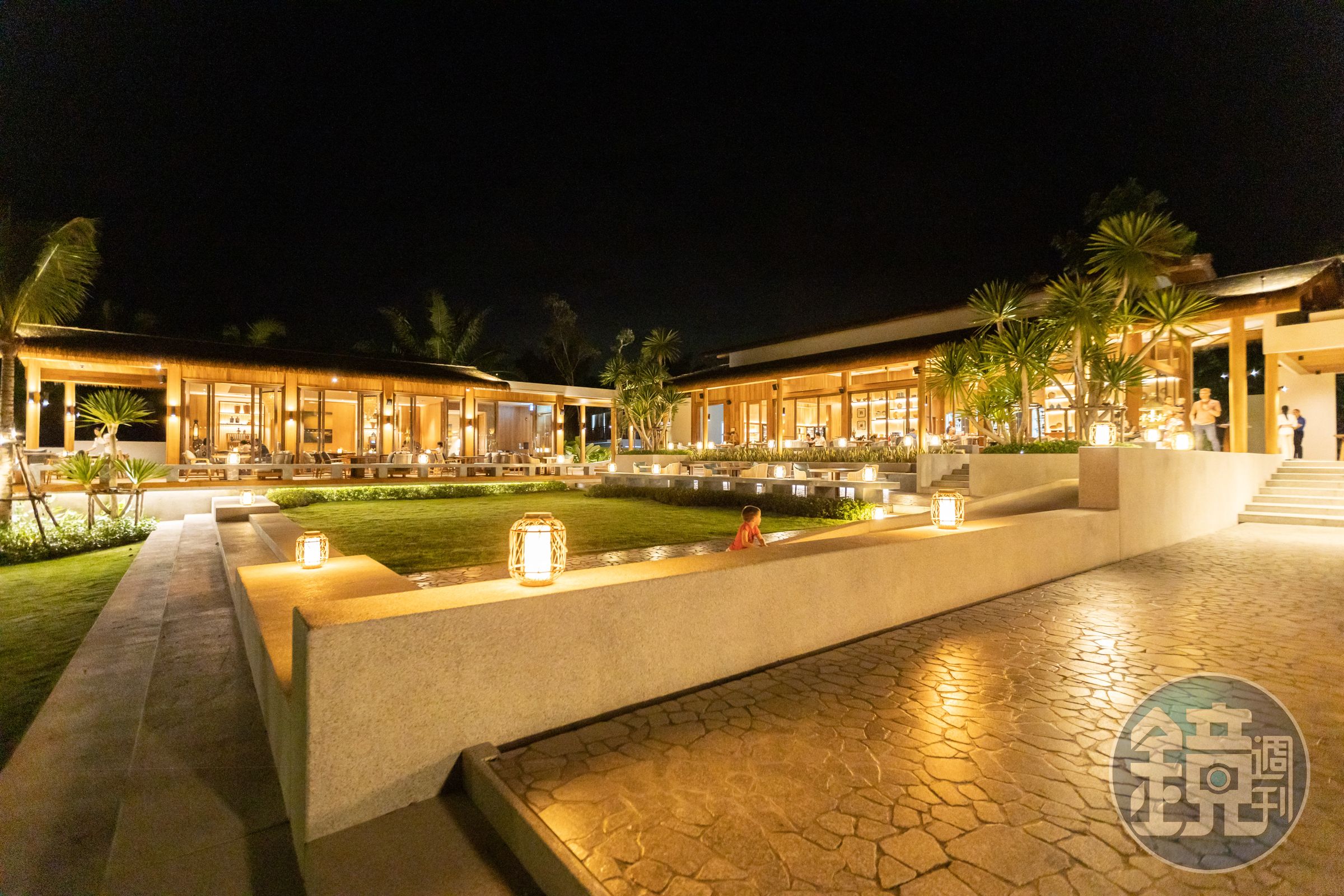 名符其實的「海灘餐廳Beach Restaurant」,座位區離海灘非常近。