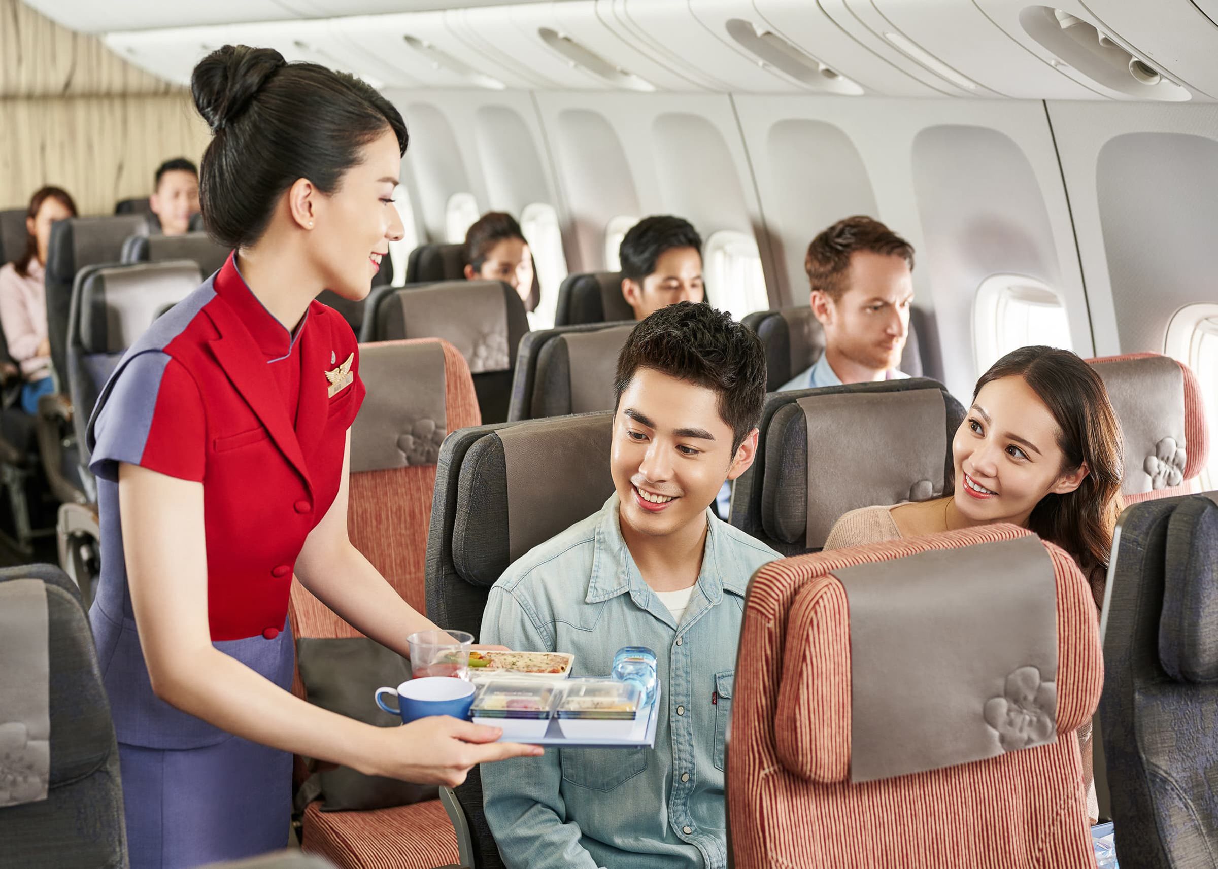 華航以波音777-300ER客機執飛台北—溫哥華航線，提供40個商務艙，62個豪經艙與256個經濟艙。（中華航空提供）