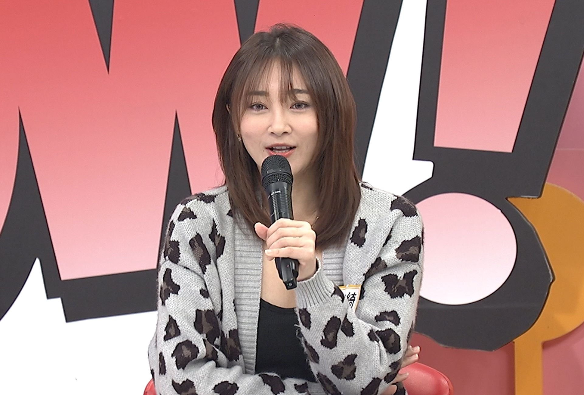 張文綺上節目分享錄影經驗。（中天提供）