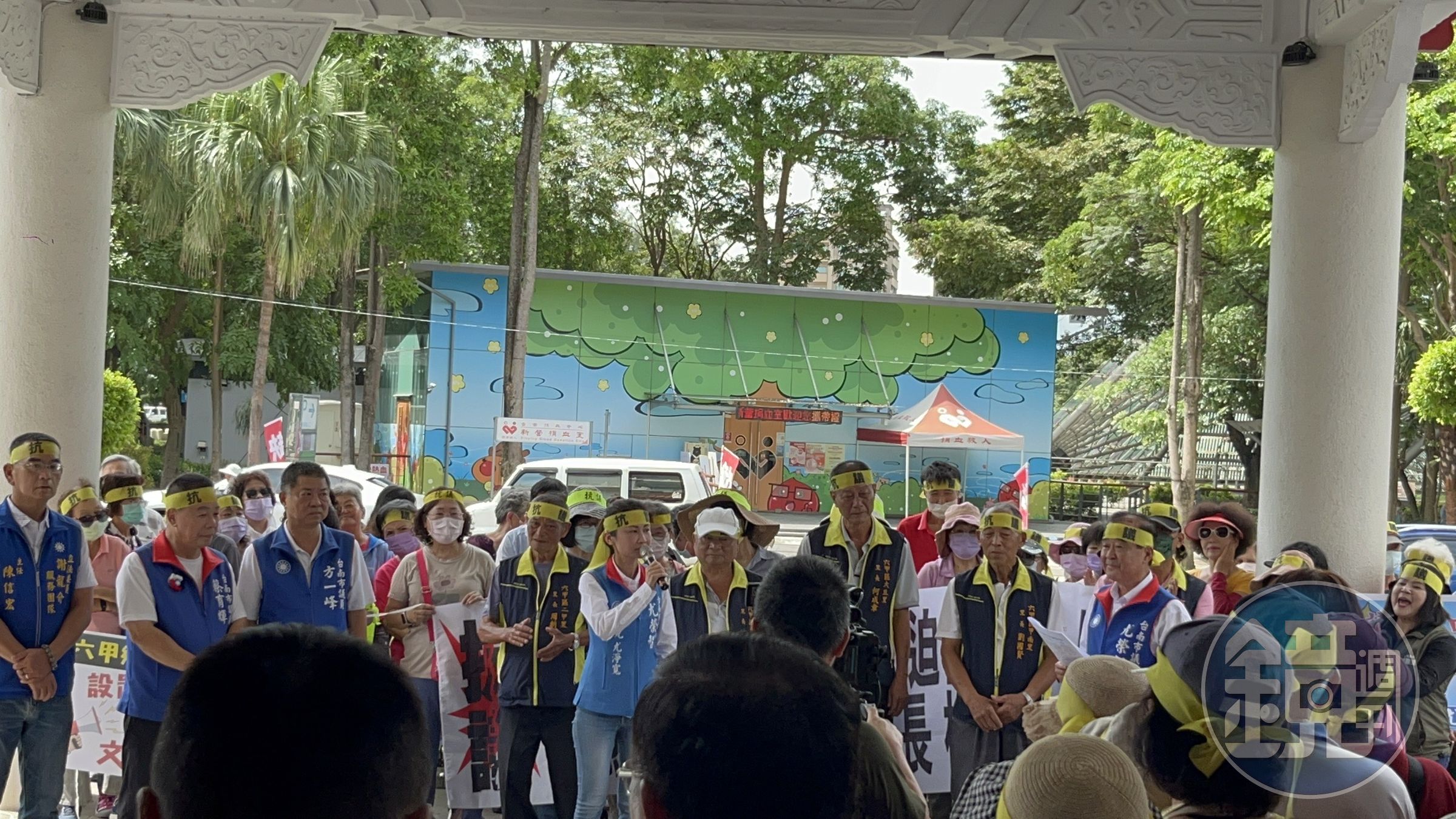 國民黨民代與地方政治人物率眾反對設置靶場給警員訓練。(讀者提供)