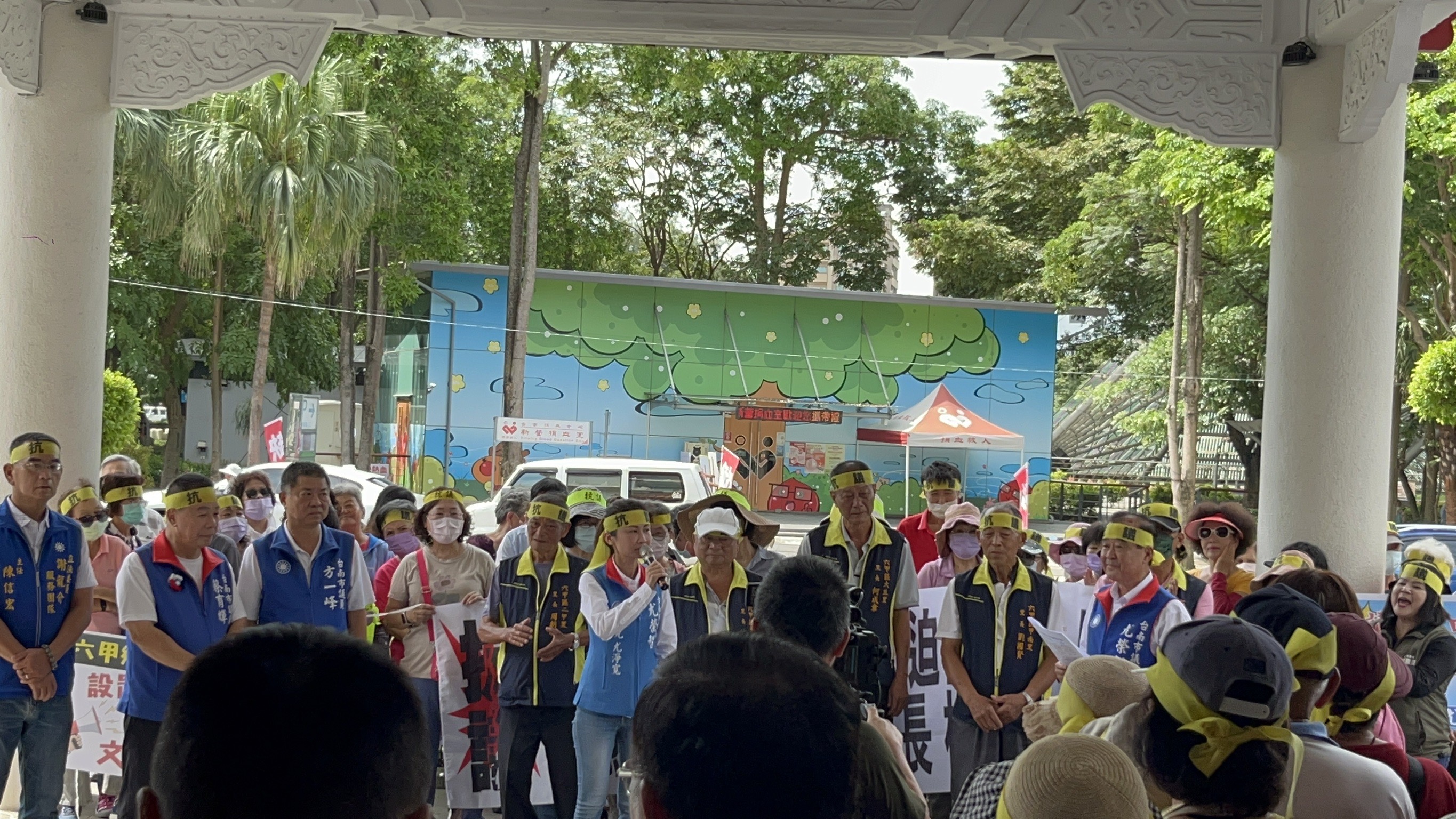 國民黨民代與地方政治人物率眾反對設置靶場給警員訓練。（讀者提供）