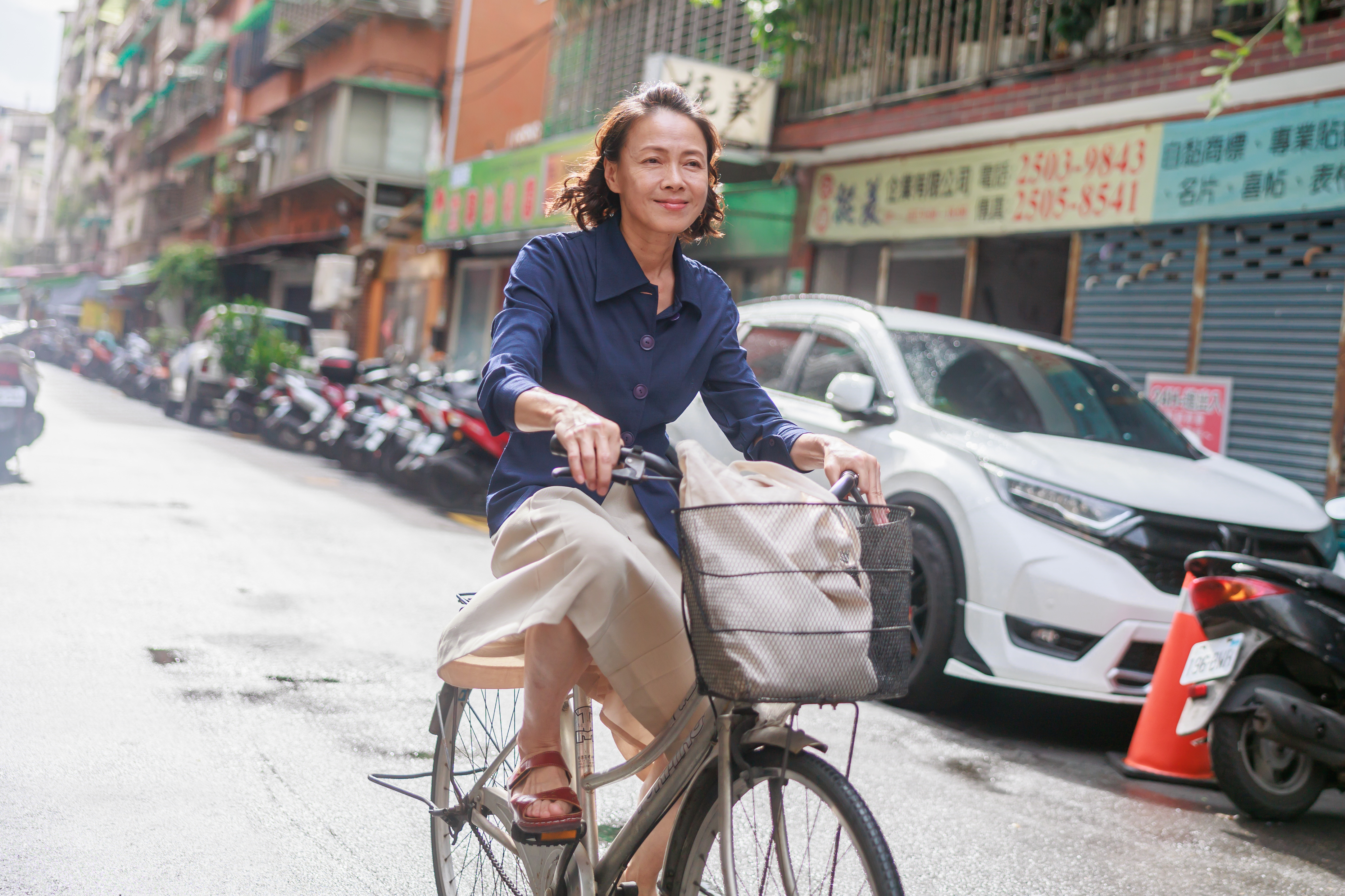 柯淑勤在《我的成長》飾演林美秀的母親，讓林美秀看到淚崩。（喜盟娛樂提供）