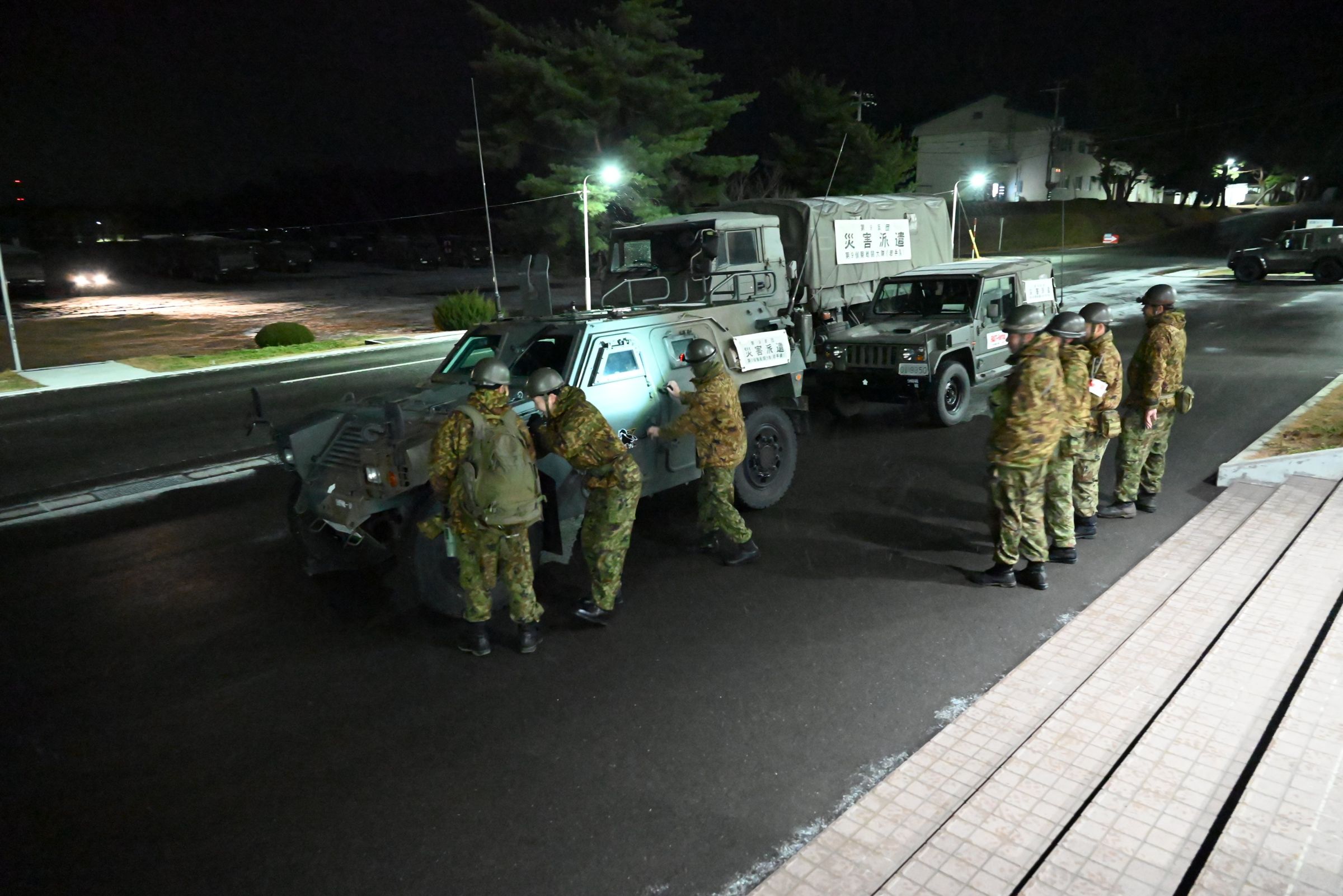 日本7.6強震後，自衛隊出動助救災。（翻攝X@Gsdf_Camp_Iwate）