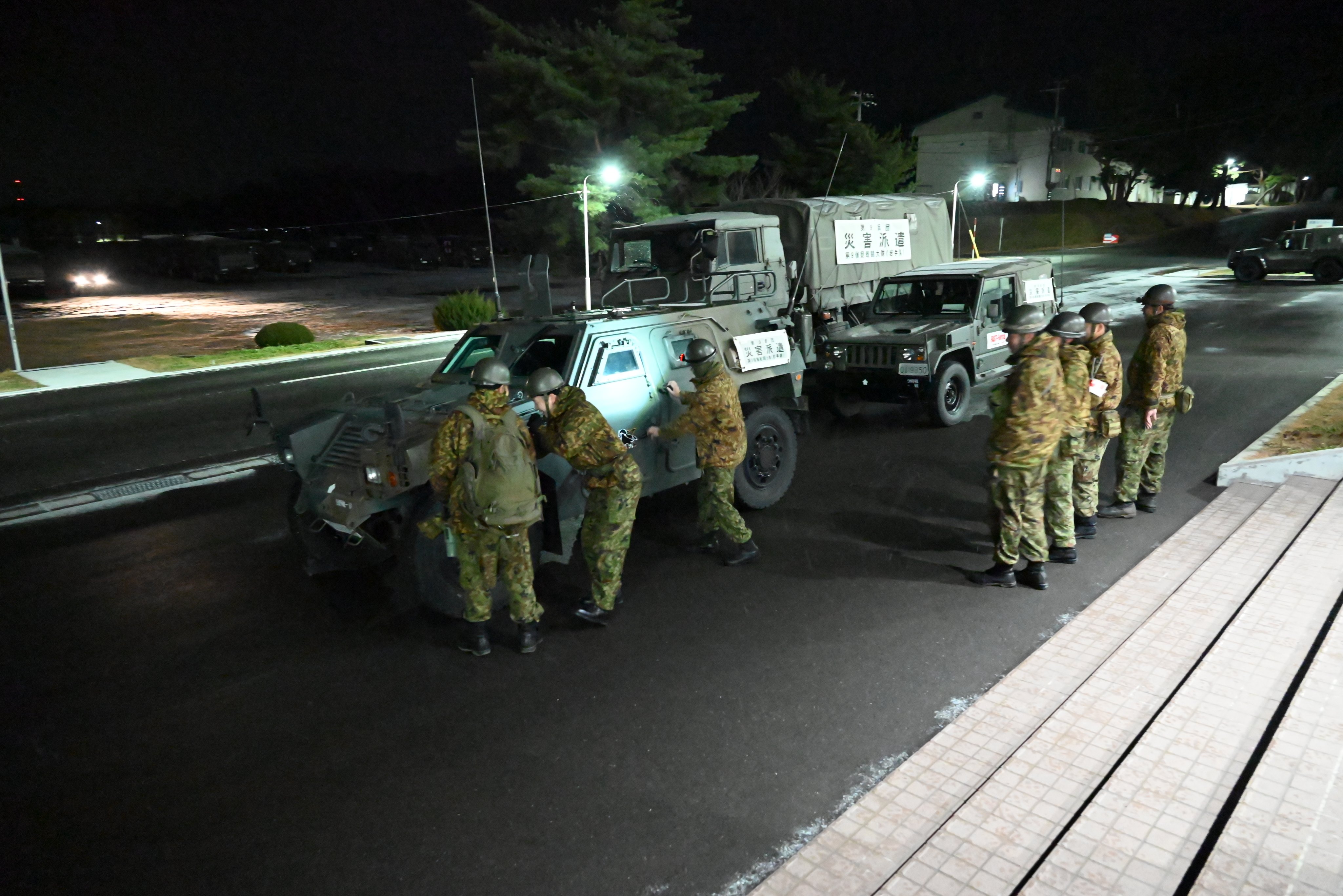 日本7.6強震後，自衛隊出動助救災。（翻攝X@Gsdf_Camp_Iwate）