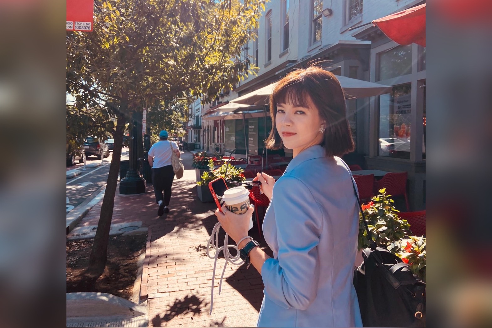 女記者魏汶萱護謝克洋進入議場挨轟，晚間發文致歉。（翻攝魏汶萱個人臉書）