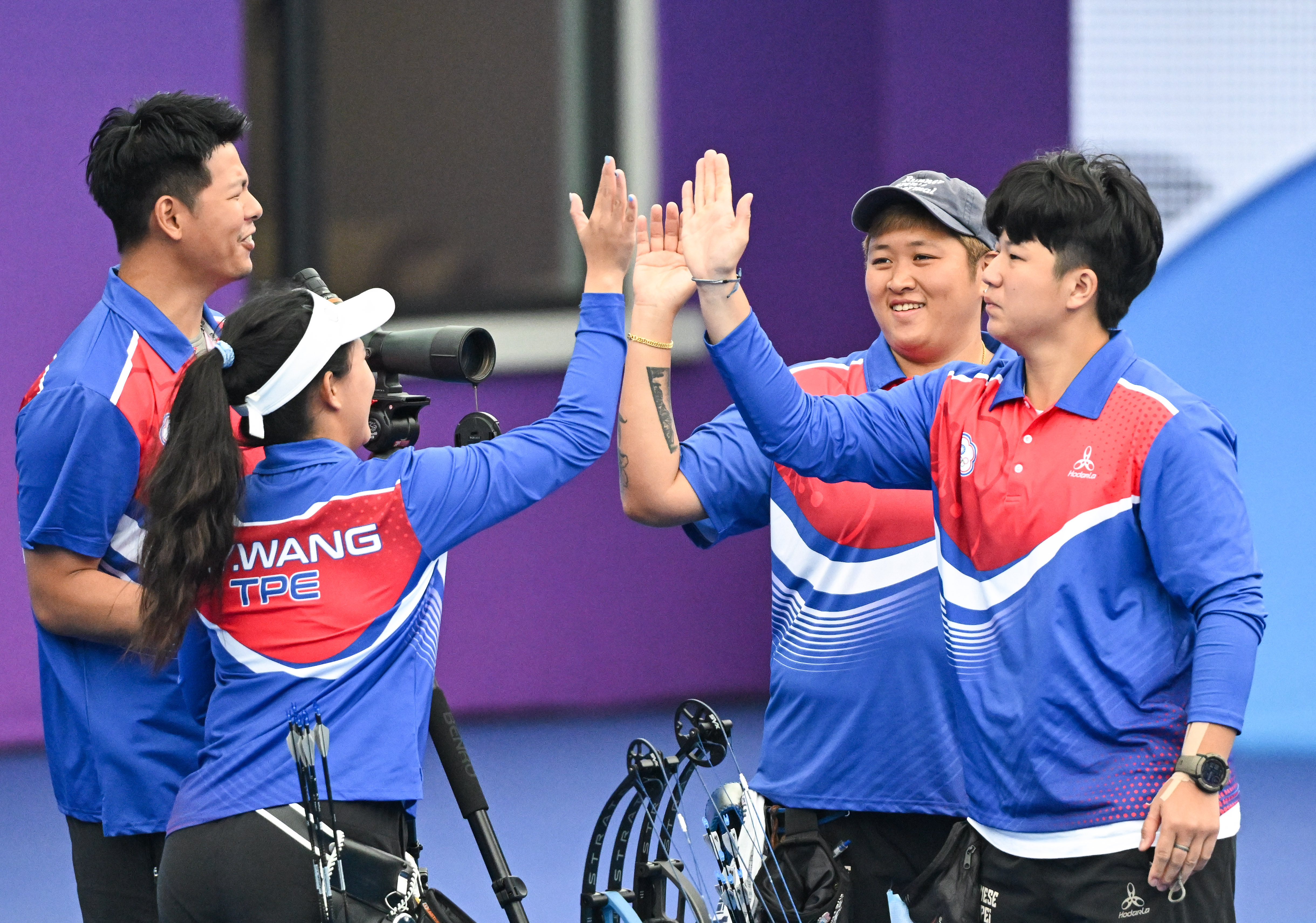 我國複合弓女團一路過關斬將，最終奪下銀牌。（中華奧會提供）