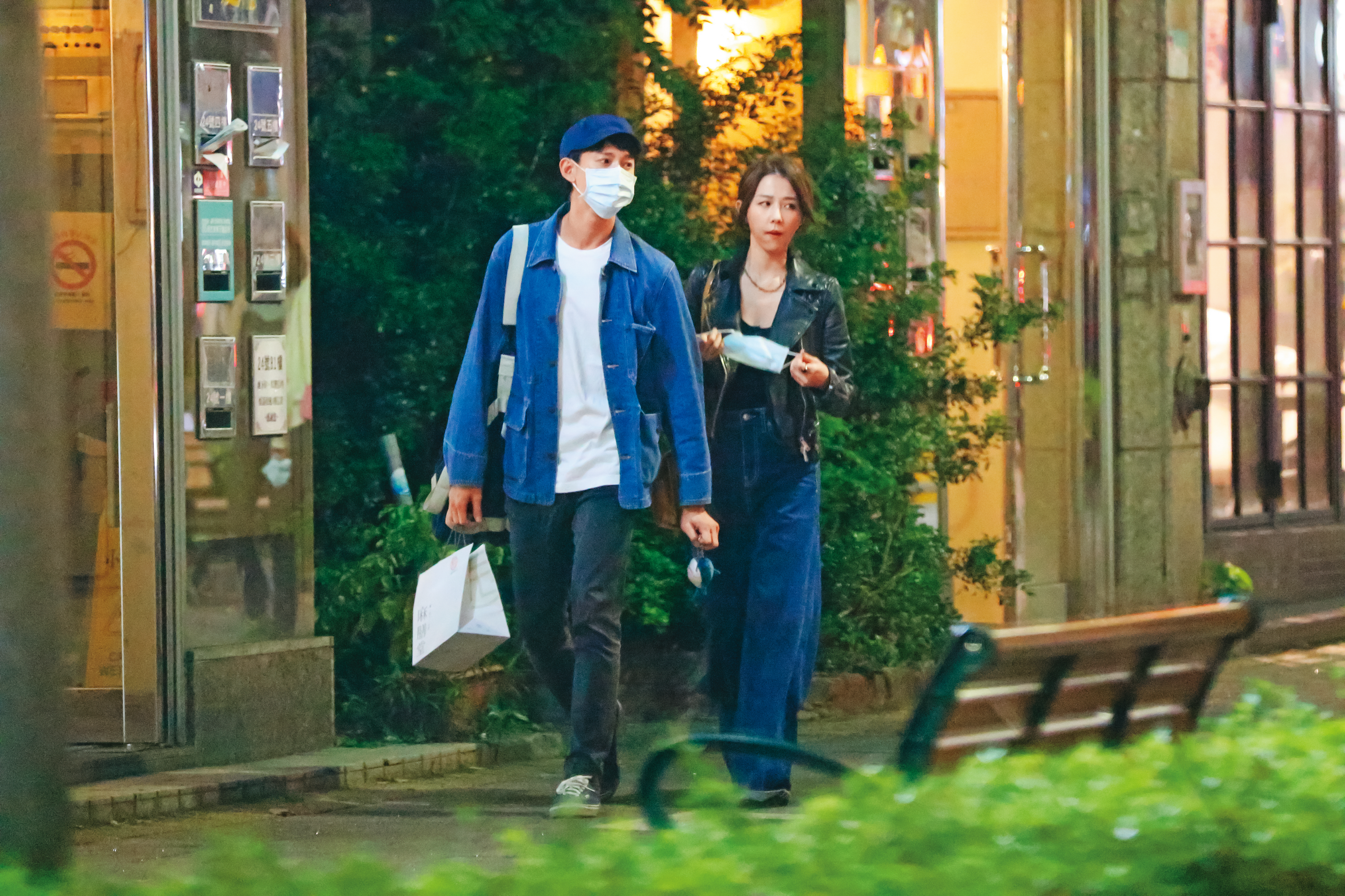 交往多年的吳慷仁（左）、邵雨薇（右）同居相處如老夫老妻，去年底傳出兩人已祕密登記的消息。