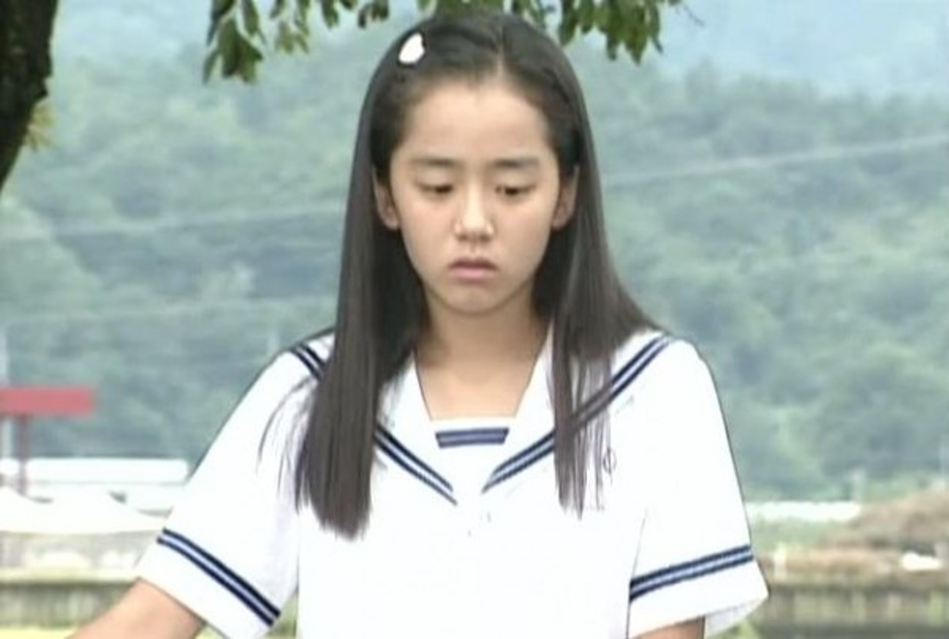 文瑾瑩是童星出身,她在《藍色生死戀》飾演女主角恩熙小時候,淚汪汪大眼睛圈粉無數。(網路圖片)
