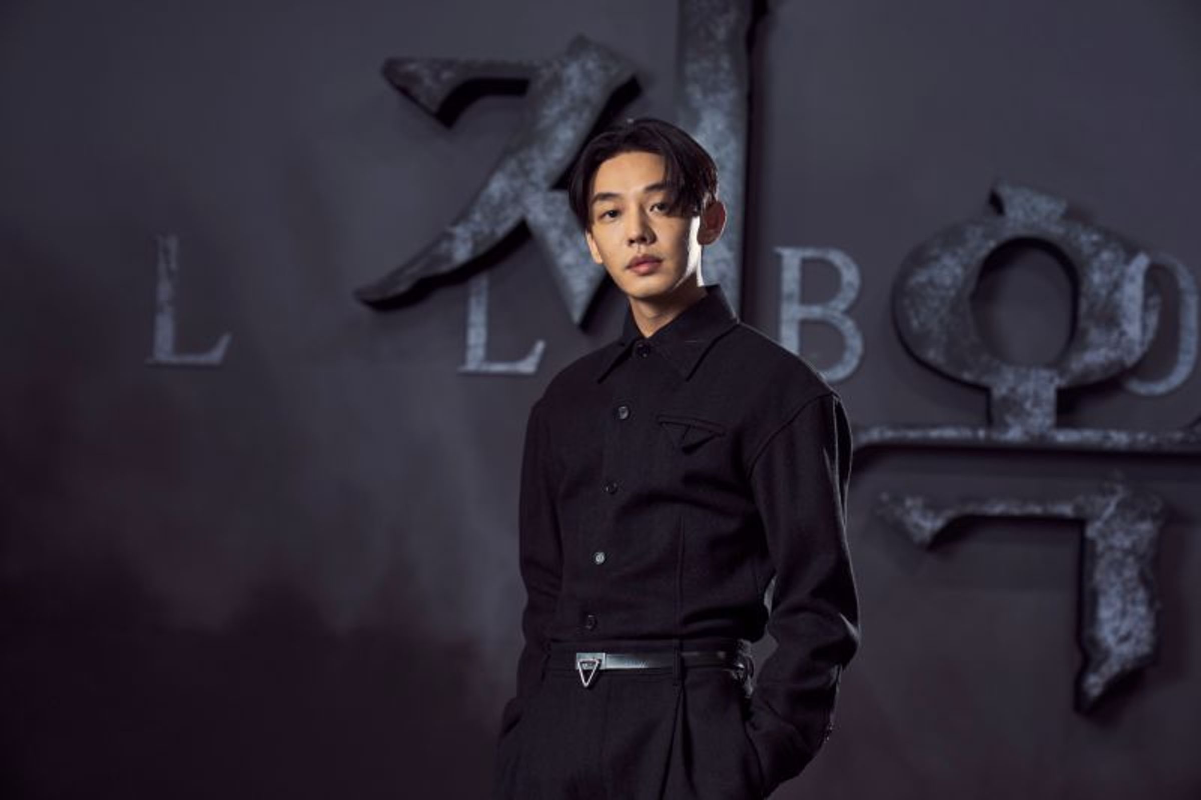 劉亞仁涉嫌吸毒遭判刑1年,除了去年Netflix上架了由他主演的《地獄公使》,其餘未播出作品可能都看不到了。(網路圖片)
