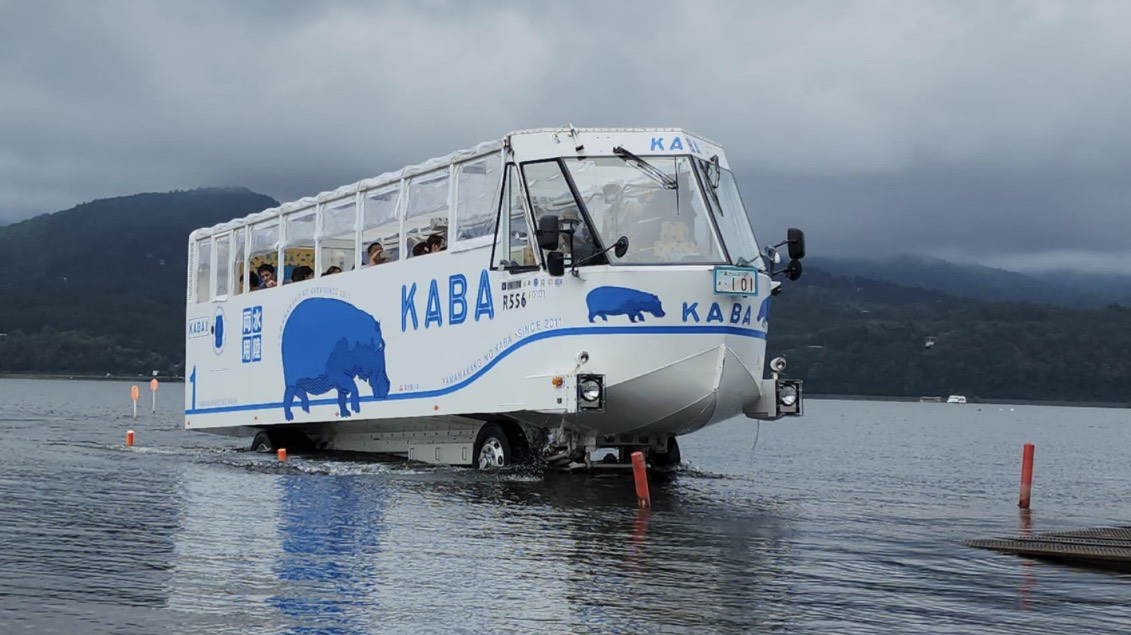 基隆市府採購鴨子船預算暴增量能縮水，遭質疑黑箱採購。（翻攝基隆市產發處官網）