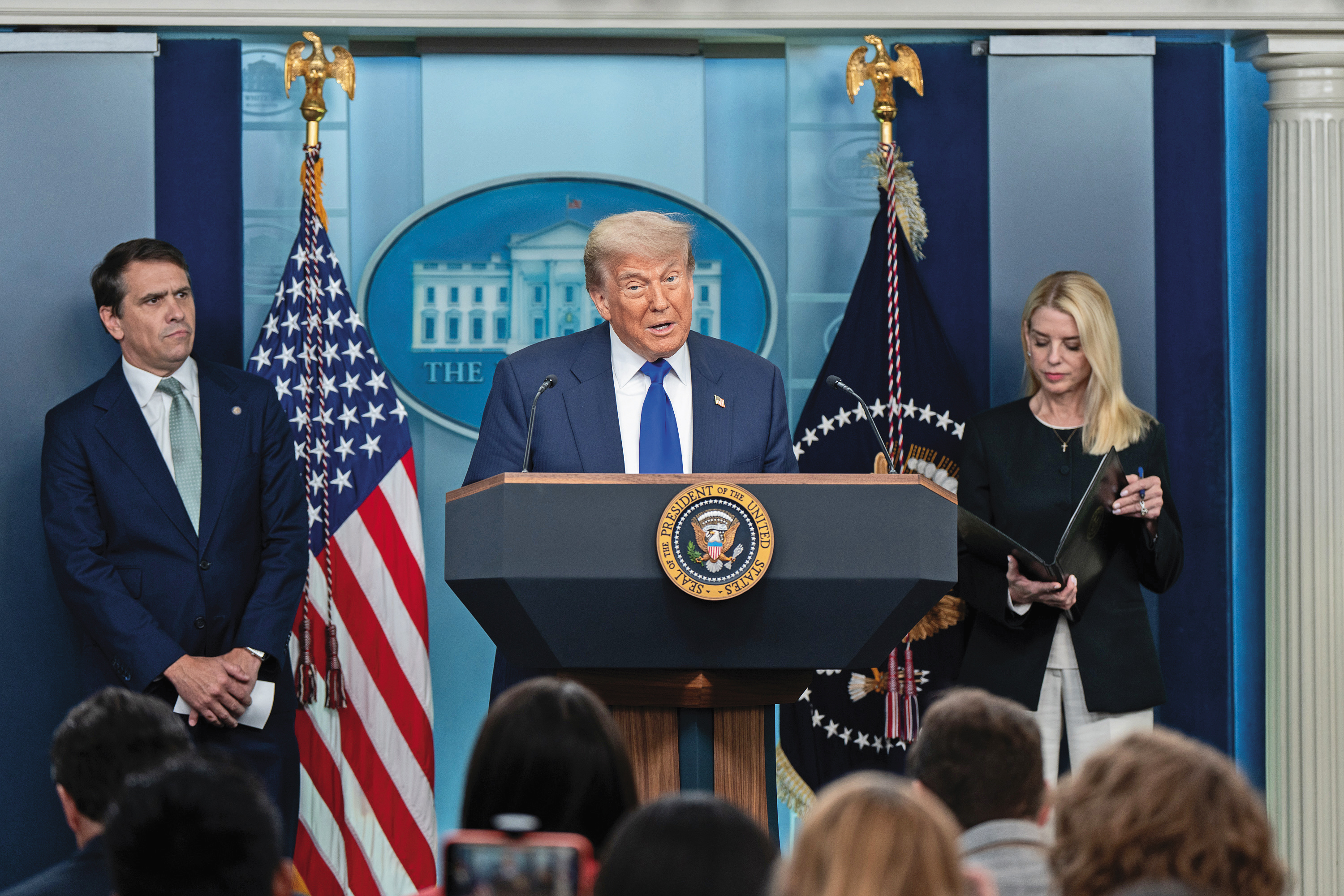 美國川普一連串政策都推向弱勢美元，匯市新局悄然成形。