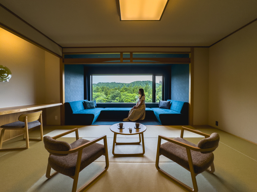 星野集團旗下「界 秋保」進駐秋保溫泉區，房內風格承襲品牌風格，給人療癒的日式氛圍。