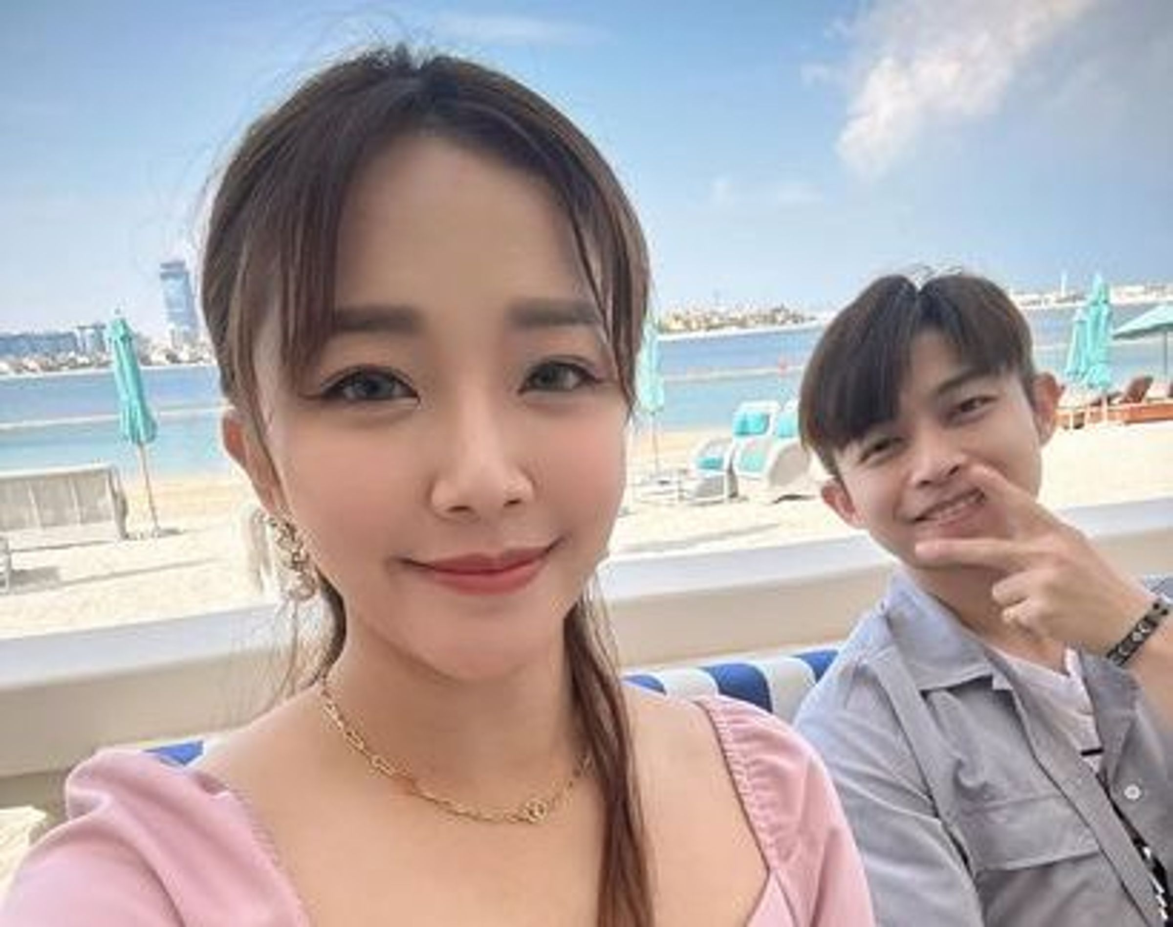 賴慧如與老公一起到杜拜旅遊。（翻攝自賴慧如臉書）