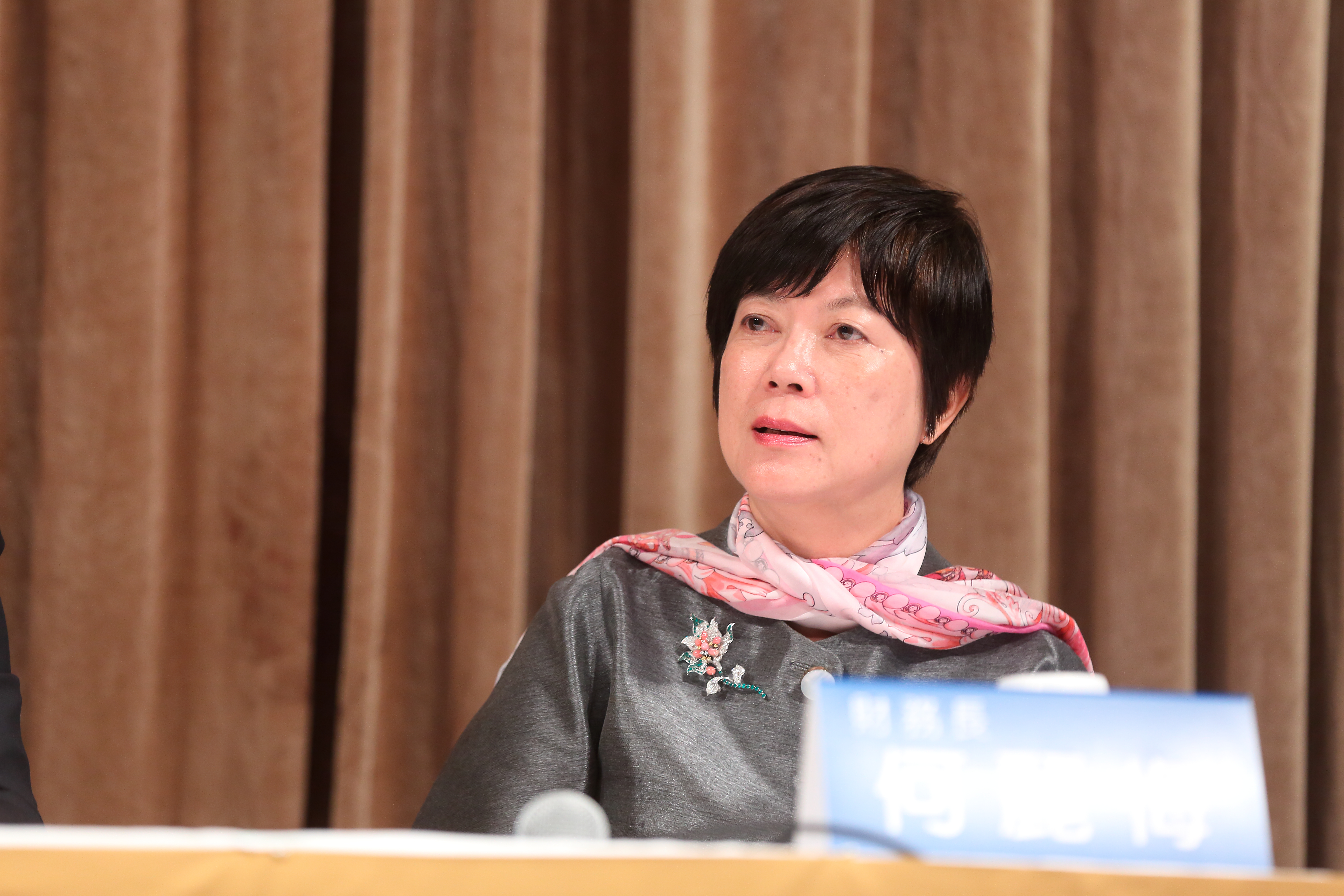 何麗梅擔任台積電財務長的16年間，以誠懇態度深受法人信任。