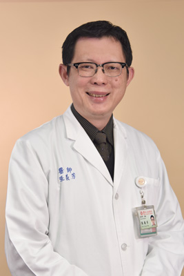 馬偕紀念醫院臨床試驗中心主任張義芳感謝健保署看到病友處境，期待下一步能打破標靶藥、免疫藥只能二擇一的給付條件。