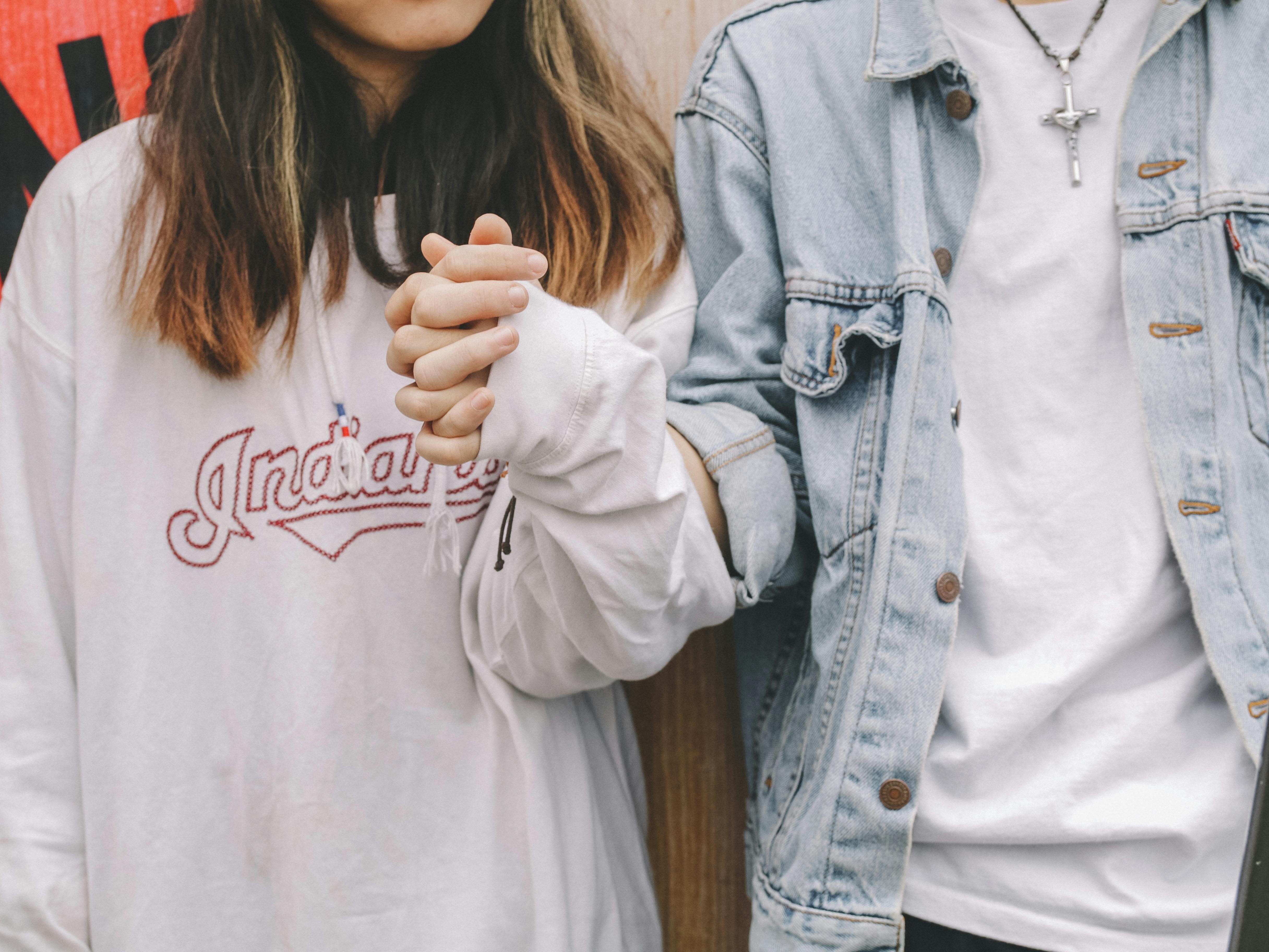 一位男大生在Dcard發文，認為交往後女友的行為與他的想像有落差。（翻攝自pexels）