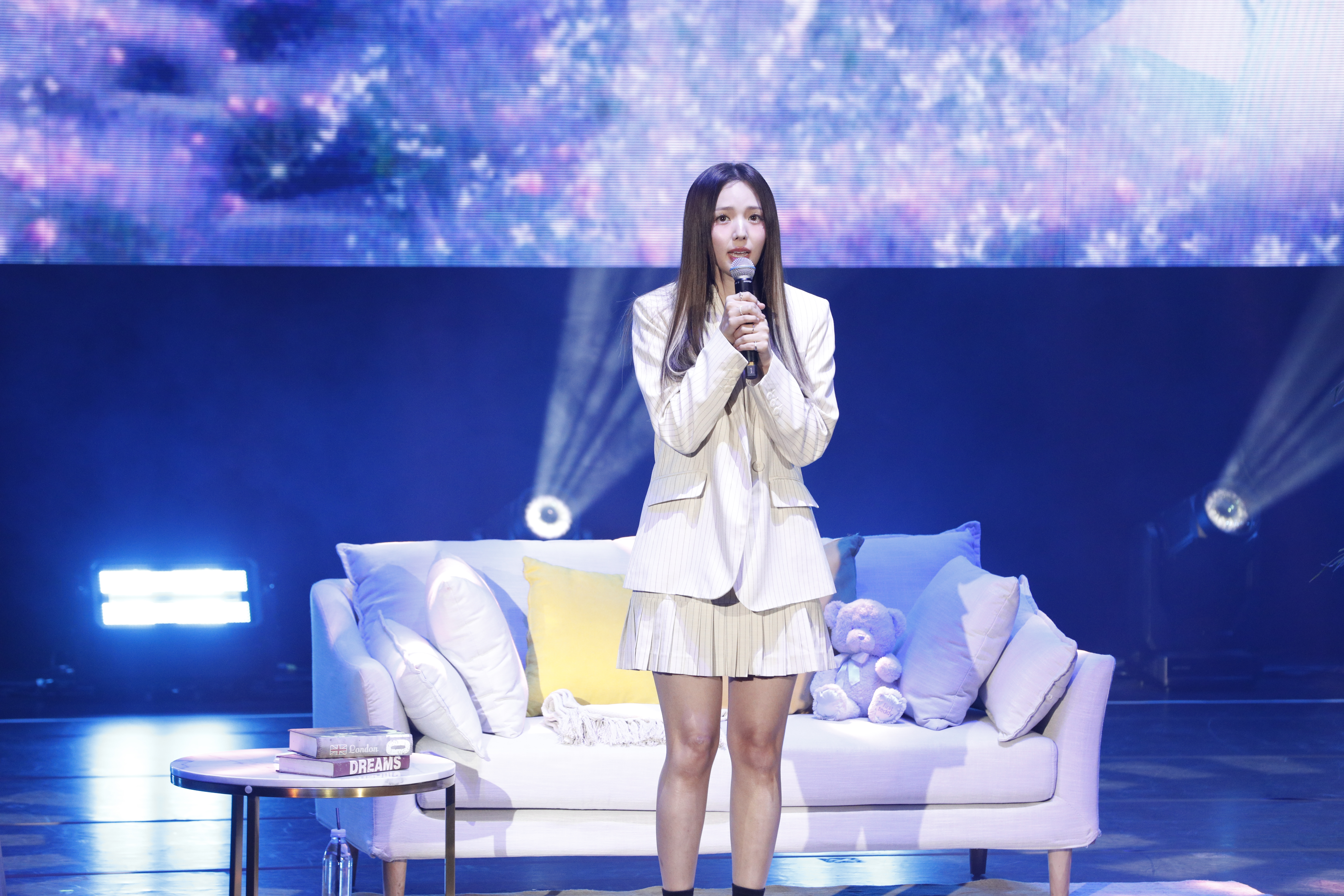 蔡秀彬今（11日）在粉絲見面會唱歌時超級緊張。