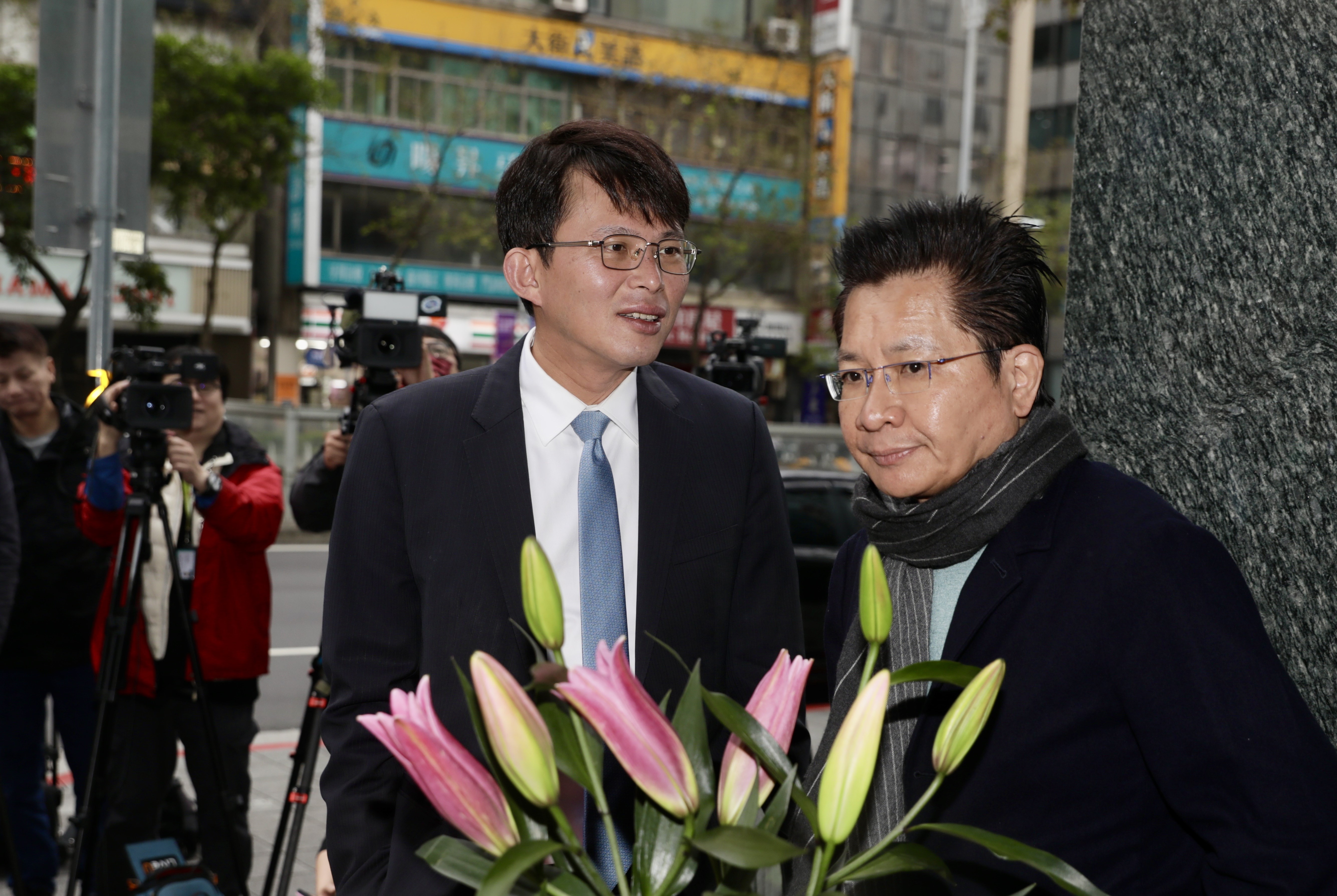 吳春城「壯世代」爭議遭檢方偵辦調查，黃國昌稱吳的心境衝擊很大。