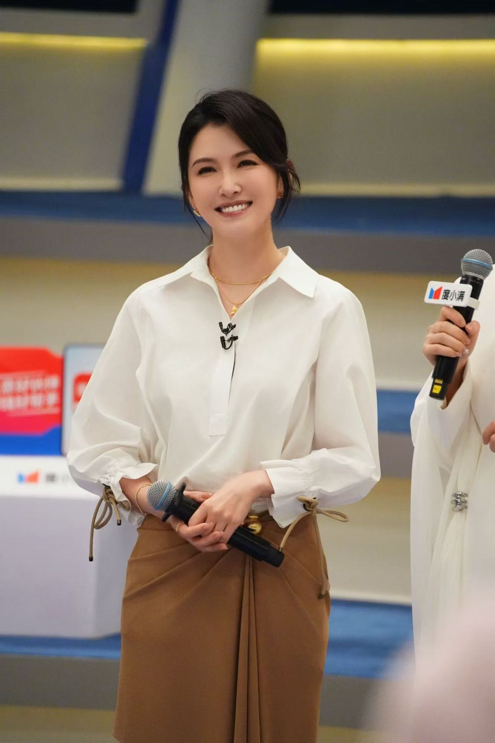 《浪姐》組隊時沒人選徐潔兒她仍微笑以對。（微博）