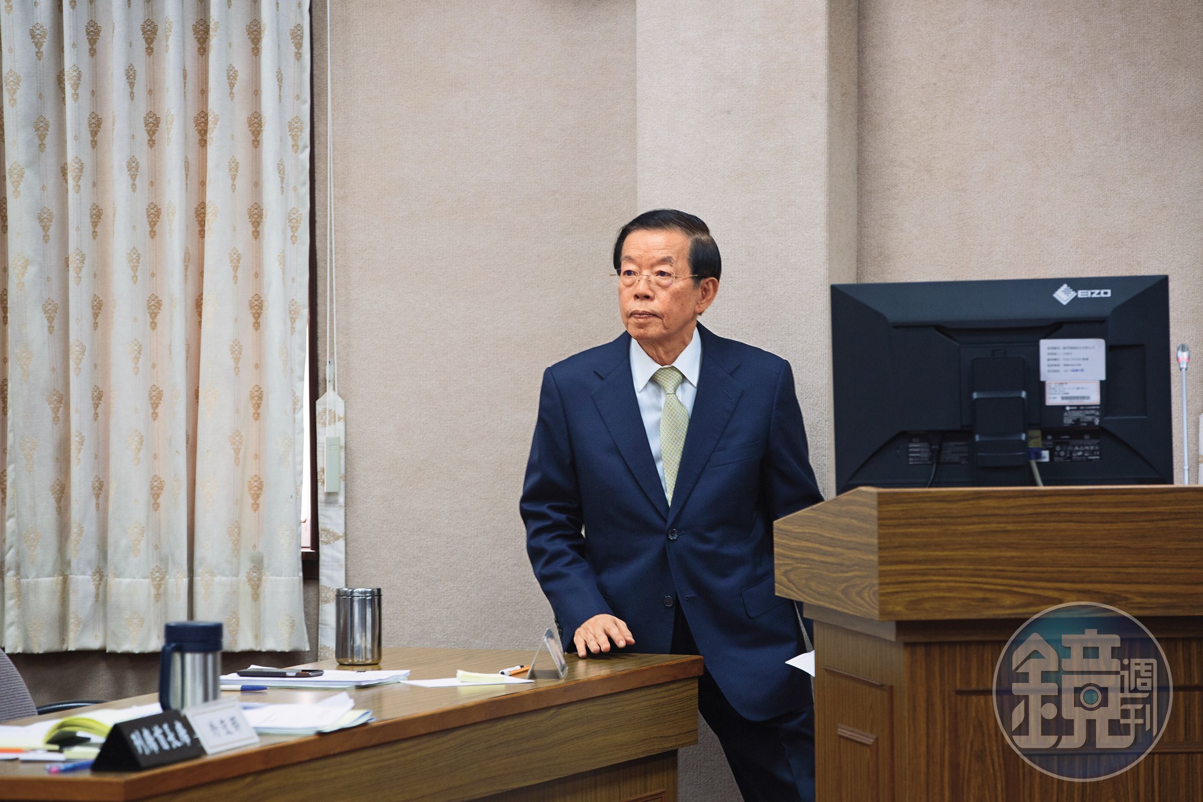 現任總統府資政謝長廷政治資歷深厚，過去曾任我國駐日代表、高雄市長、立委，也曾擔任民進黨主席。