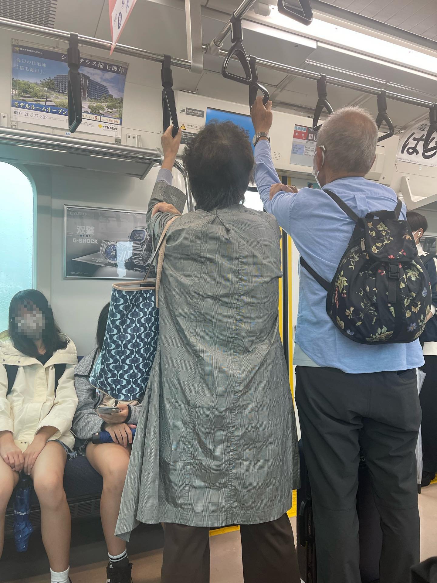 一名網友在日本搭地鐵時，驚訝地拍下「在台灣從未出現過」的珍貴景象。（翻攝自Threads@gary_outdoor）