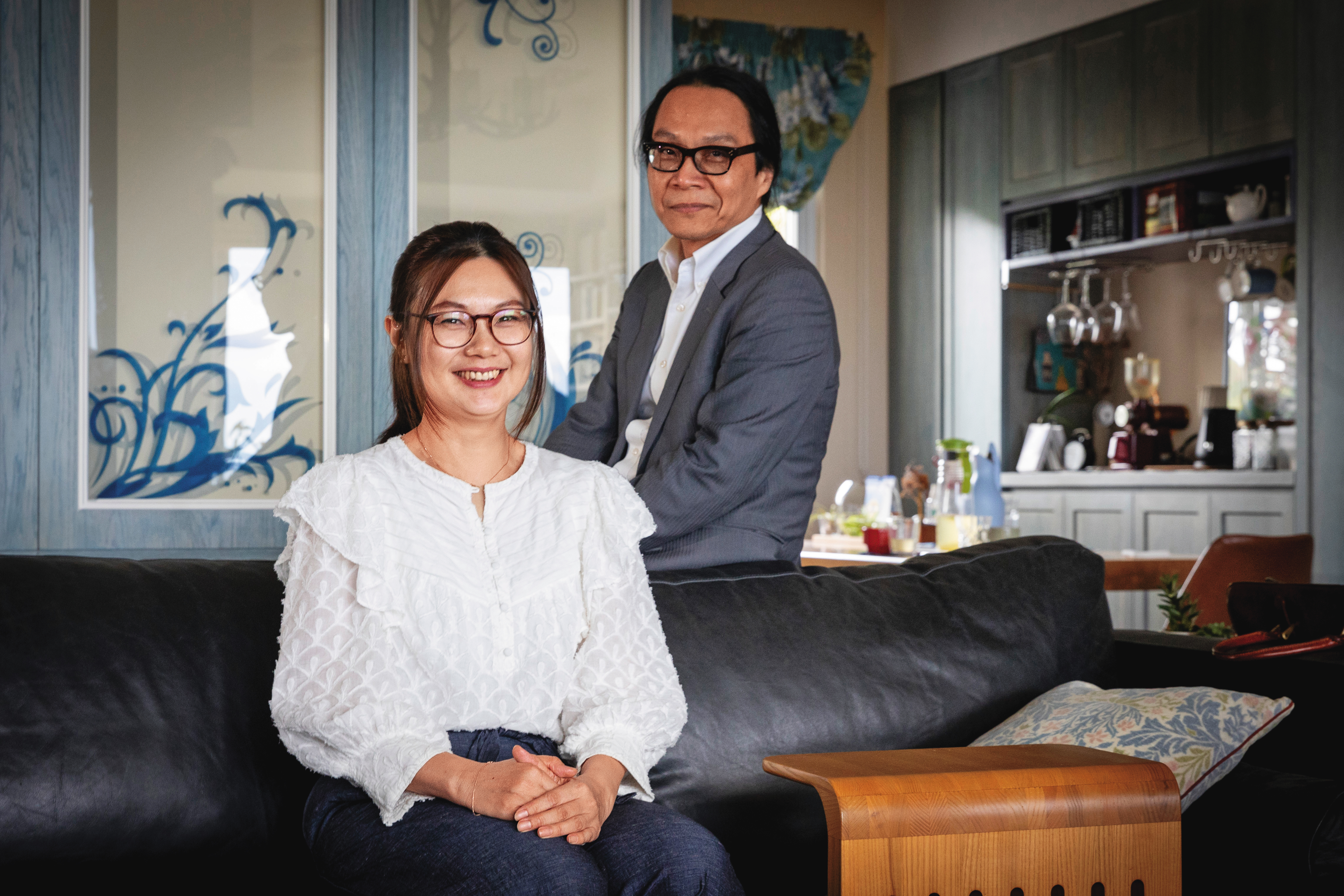 葉浩的妻子顏詩麗(左)曾任職於促轉會,2人長期關注轉型正義在台灣發展的真正挑戰。