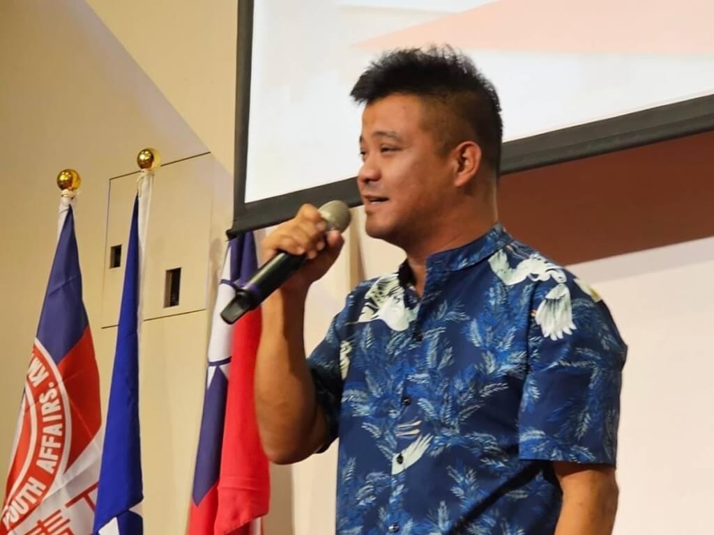 「小翁立友」陳康岳，受困緬甸詐騙園區半年還被電擊！今脫困返台。（翻自臉書）