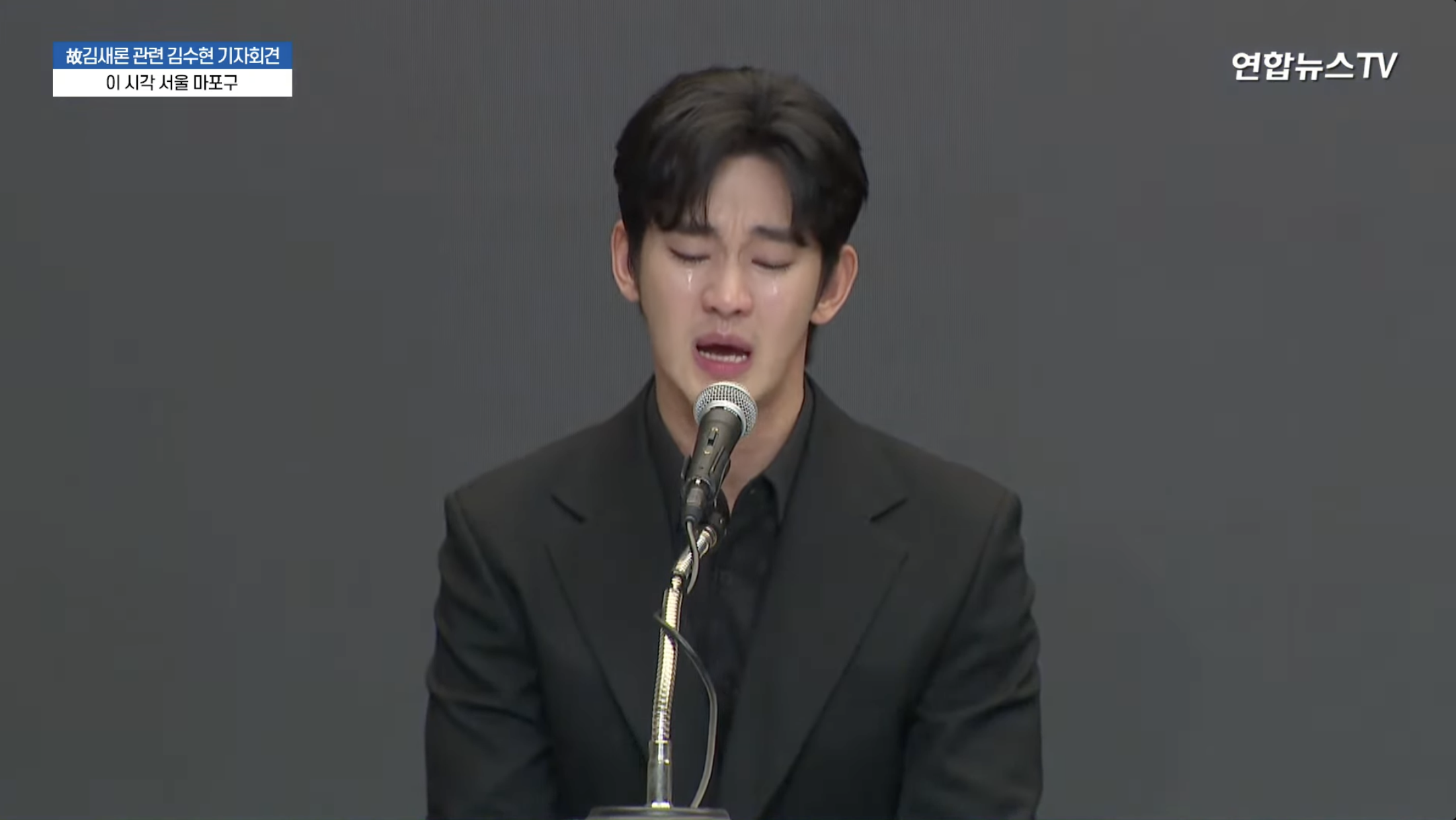 金秀賢因為私生活爭議導致演藝工作全部停擺，今（29日）傳出已有廣告商出手提告，索賠30億韓元損失。（網路圖片）