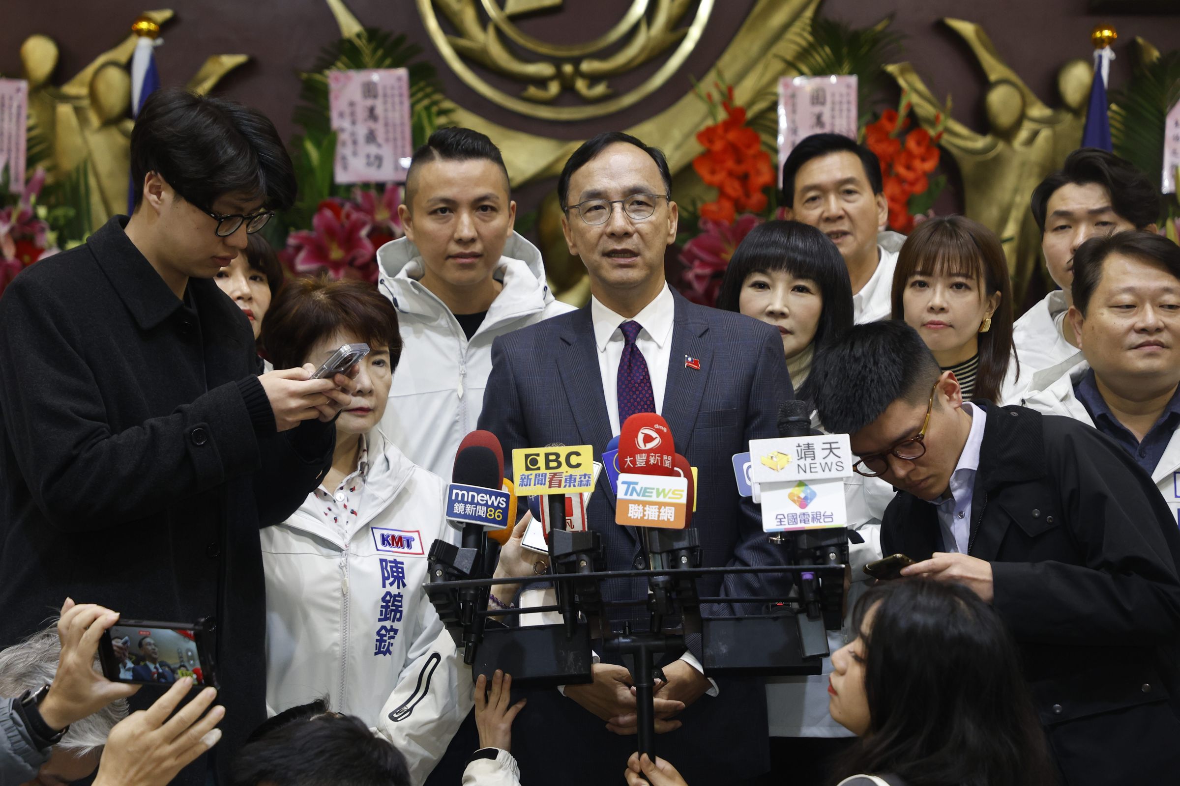 朱立倫表示，國民黨是依照慣例赴陸訪問，向當地台商等拜個晚年。（國民黨文傳會提供）