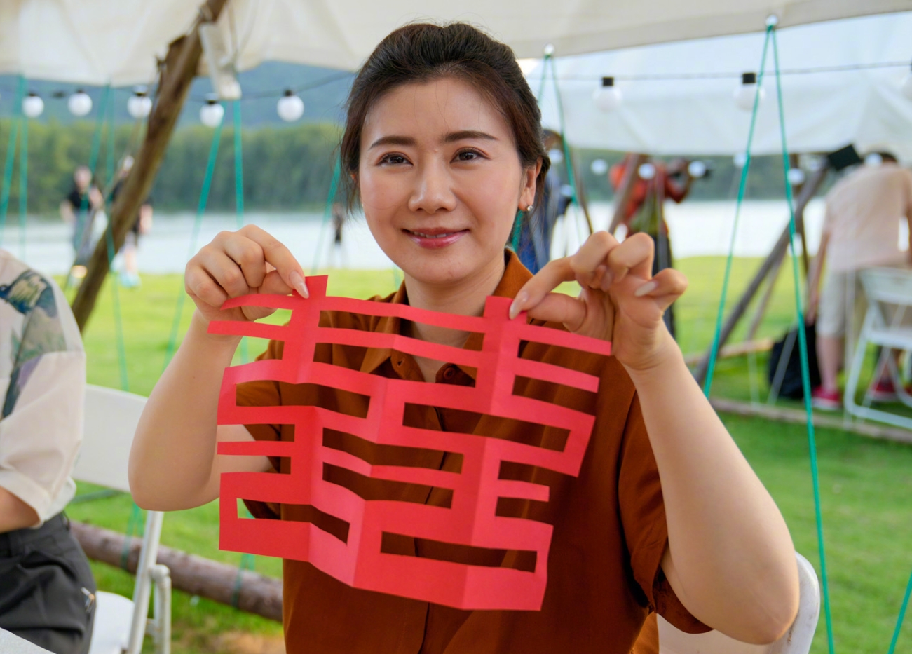 福原愛上一次公開自己的近照是去年7月，近日她宣布再度產下一子，產後的新造型也曝光了。（翻攝自福原愛微博）