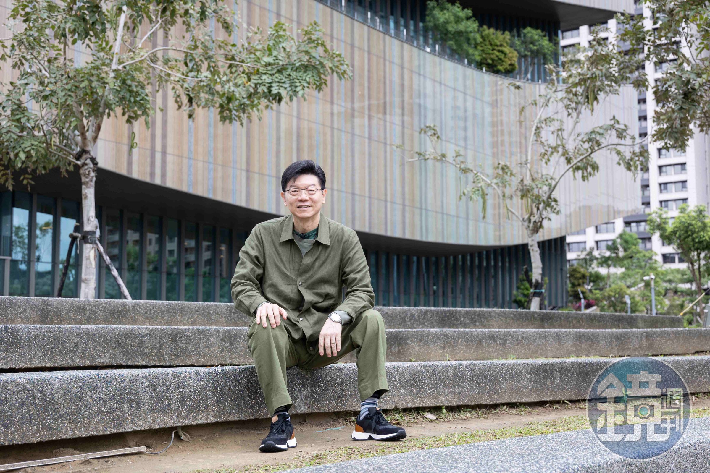 裴社長來到桃園藝文特區，為的是吃鵝肉與逛黃昏市場。