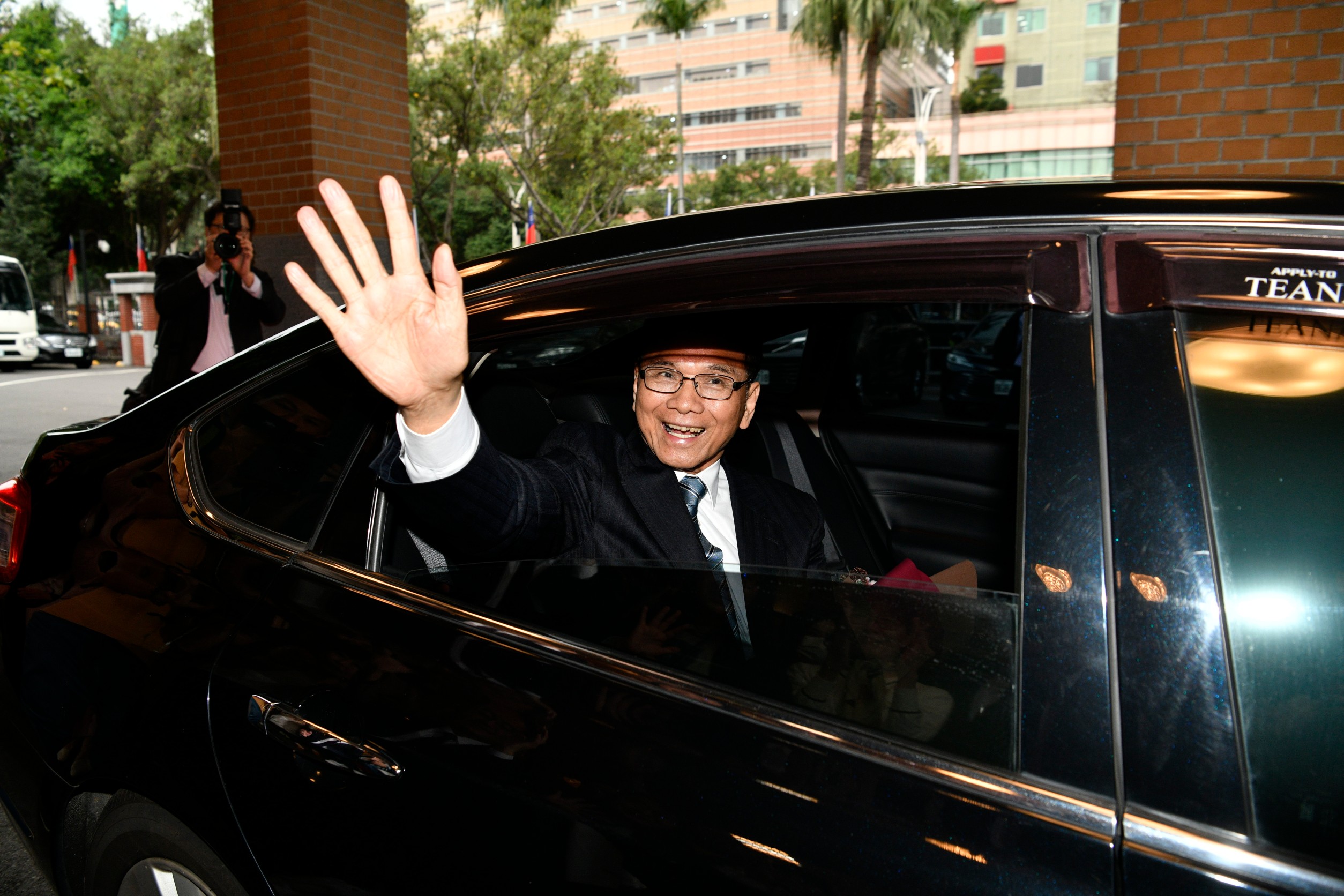 前立法院長游錫堃2月落選後立刻宣布請辭立委，他透露春節期間都在忙打包搬離官邸。（本刊資料照）