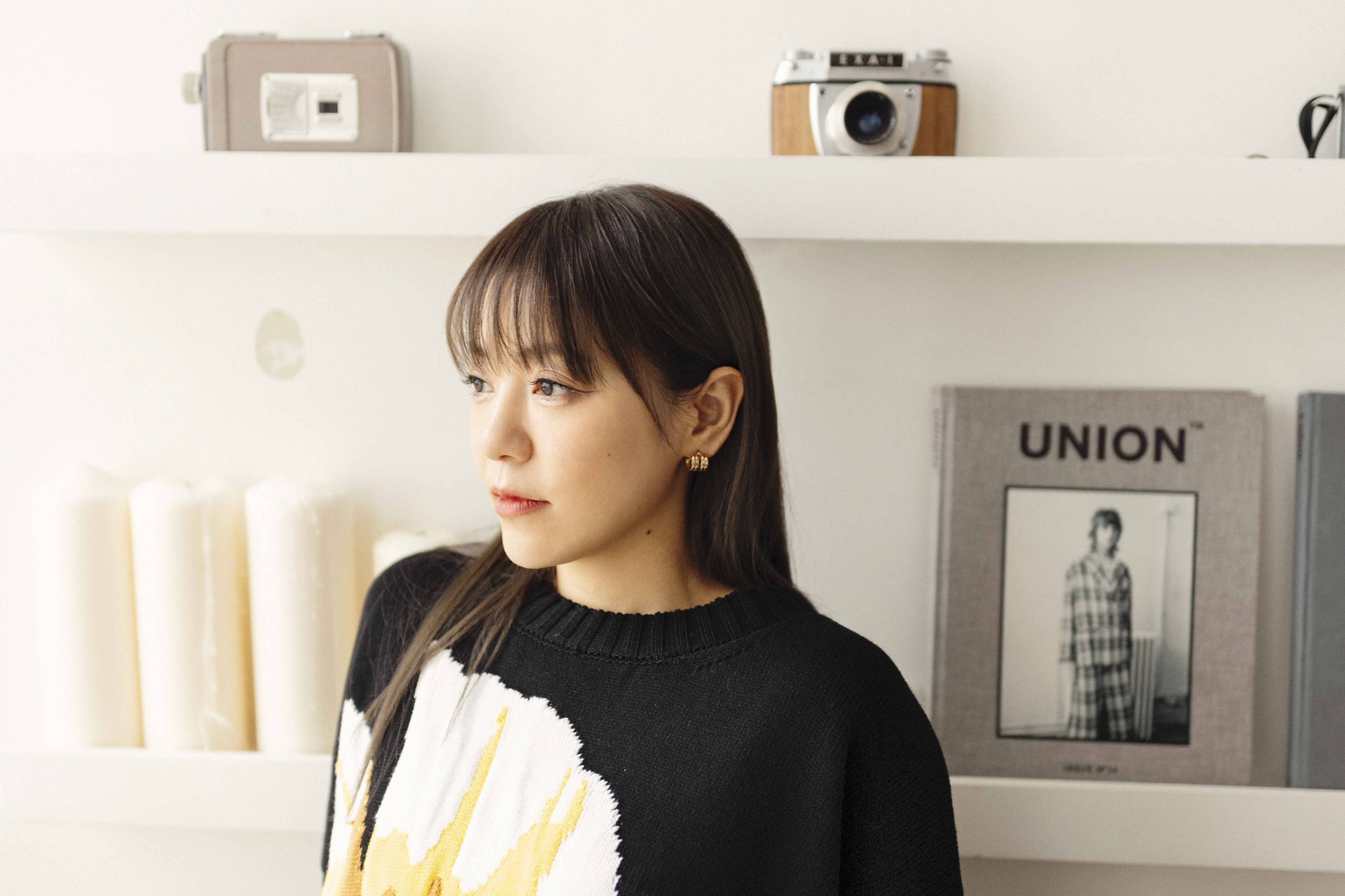 專輯探索白天與夜晚的變化，也表現在丁噹自己外在的改變，除了正向的陽光，她也願意以音樂流露不同的性格。