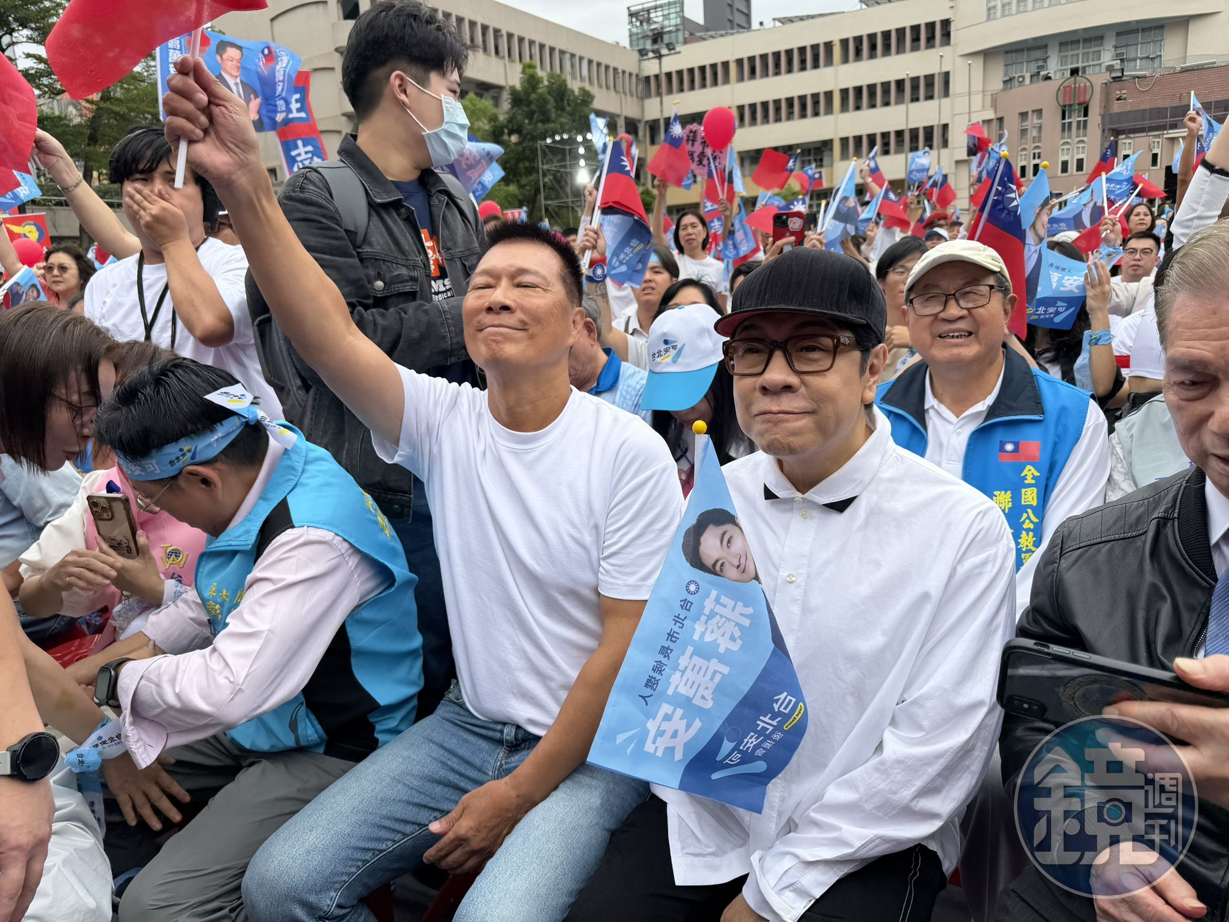 蔡康永出席蔣萬安競選總部成立大會。