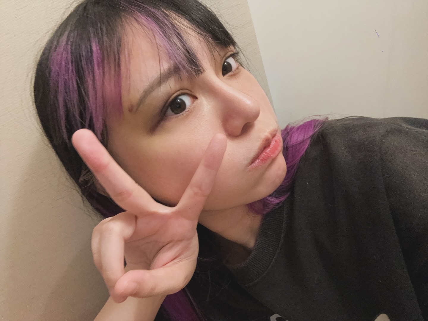 齋齋收到私訊，對方表示自己也想當AV女優，她寫出長文勸導「沒想像中美好」。（翻攝齋齋INS）