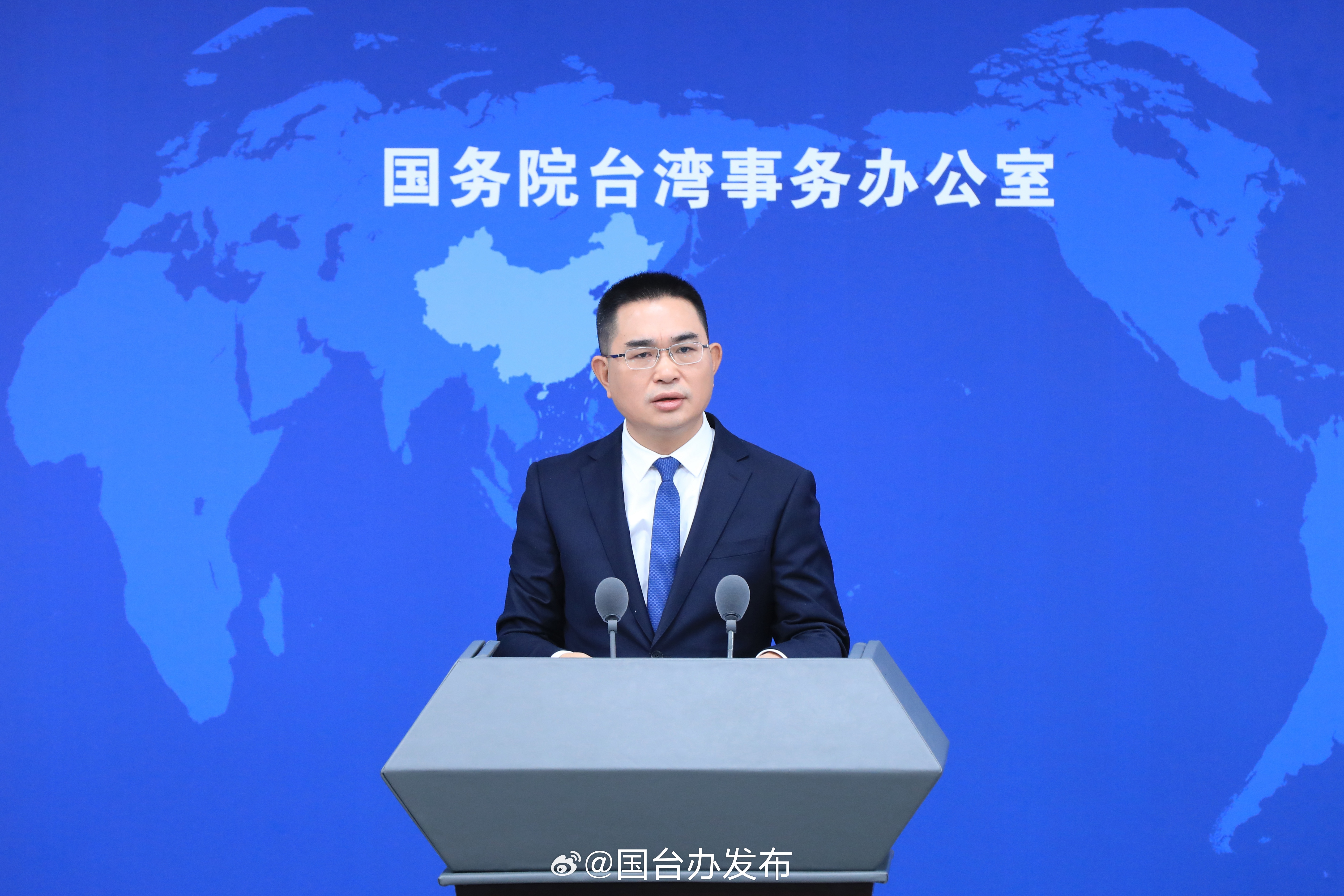 針對林家夯被中國警方逮捕，中國國台辦發言人陳斌華表示，其所攜帶展品中有58件是淫穢物品，已構成「運輸淫穢物品」。（翻攝自微博@國台辦發布）