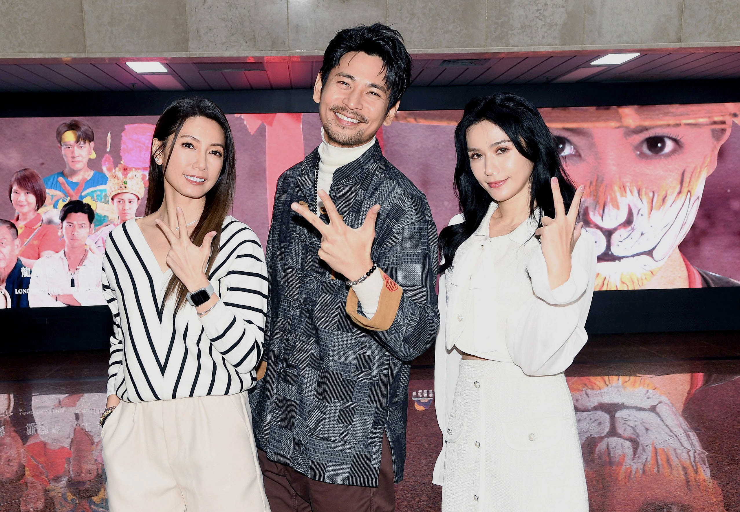 林韋君、楊子儀、許鈞鈞今為華視八點檔新戲《少女八家將》造勢。(華視提供)