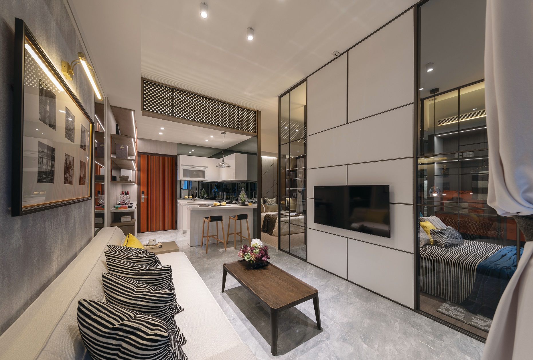 信義房屋曾敬德表示，預售市場銷售狀況火熱，除了北市因為單價與總價較高，其他區域有些搭配建商低自備或降低坪數等規劃，都衝出不錯銷售成績。（信義房屋提供）