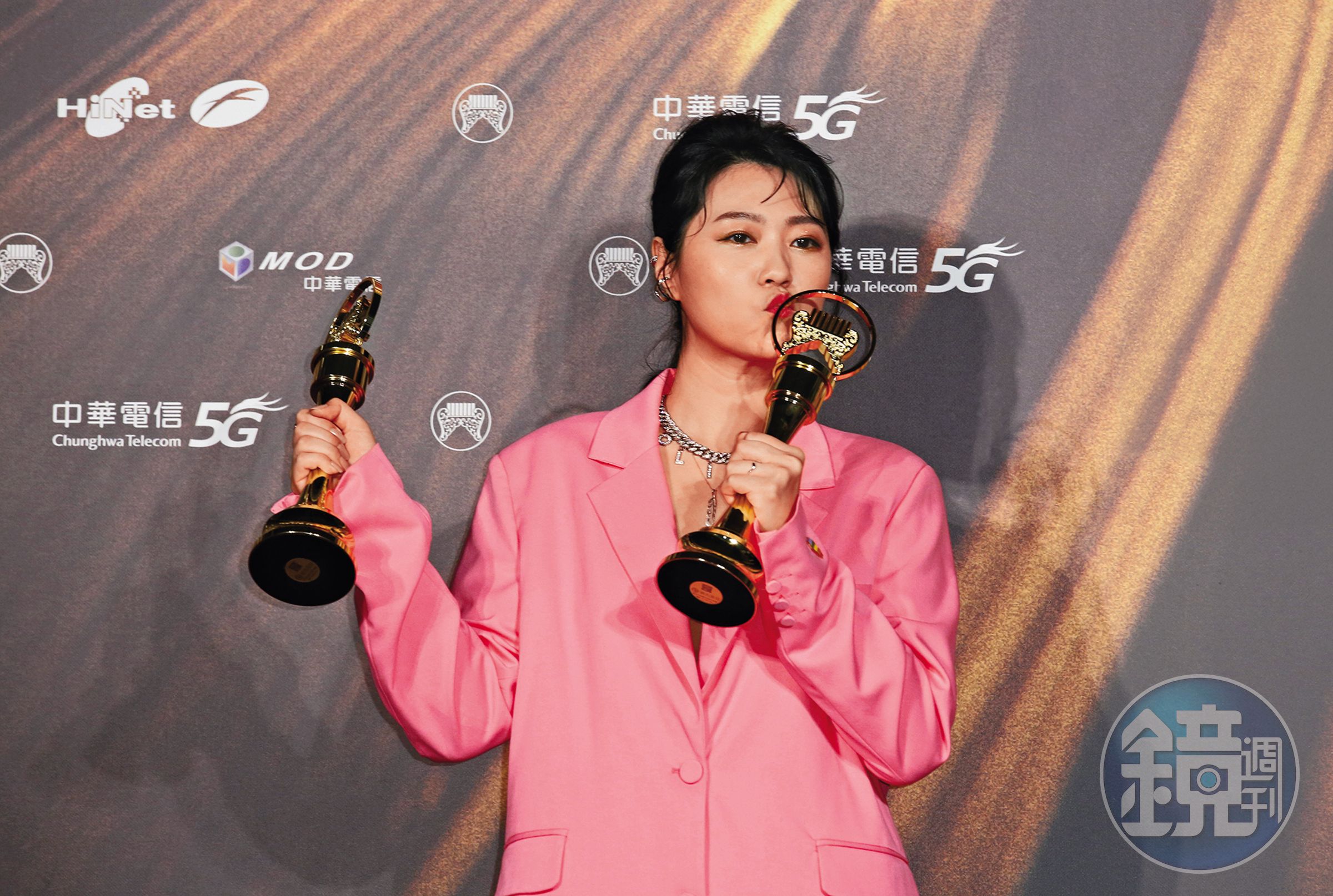 曹雅雯在張三助陣下,獲得第32屆金曲獎最佳台語女歌手。